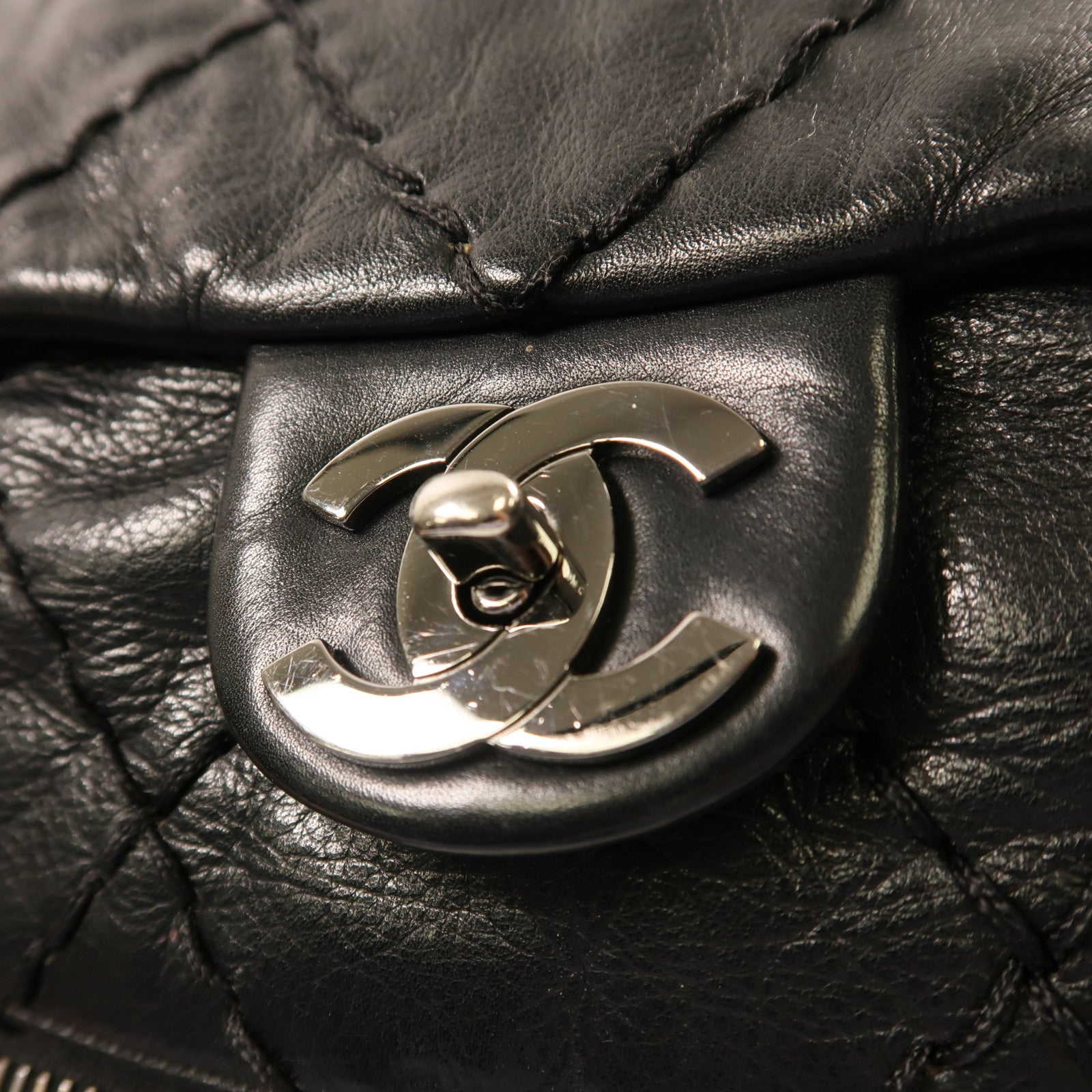 CHANEL 牛皮皮革Chain Shoulder銀扣鏈帶肩背袋黑色