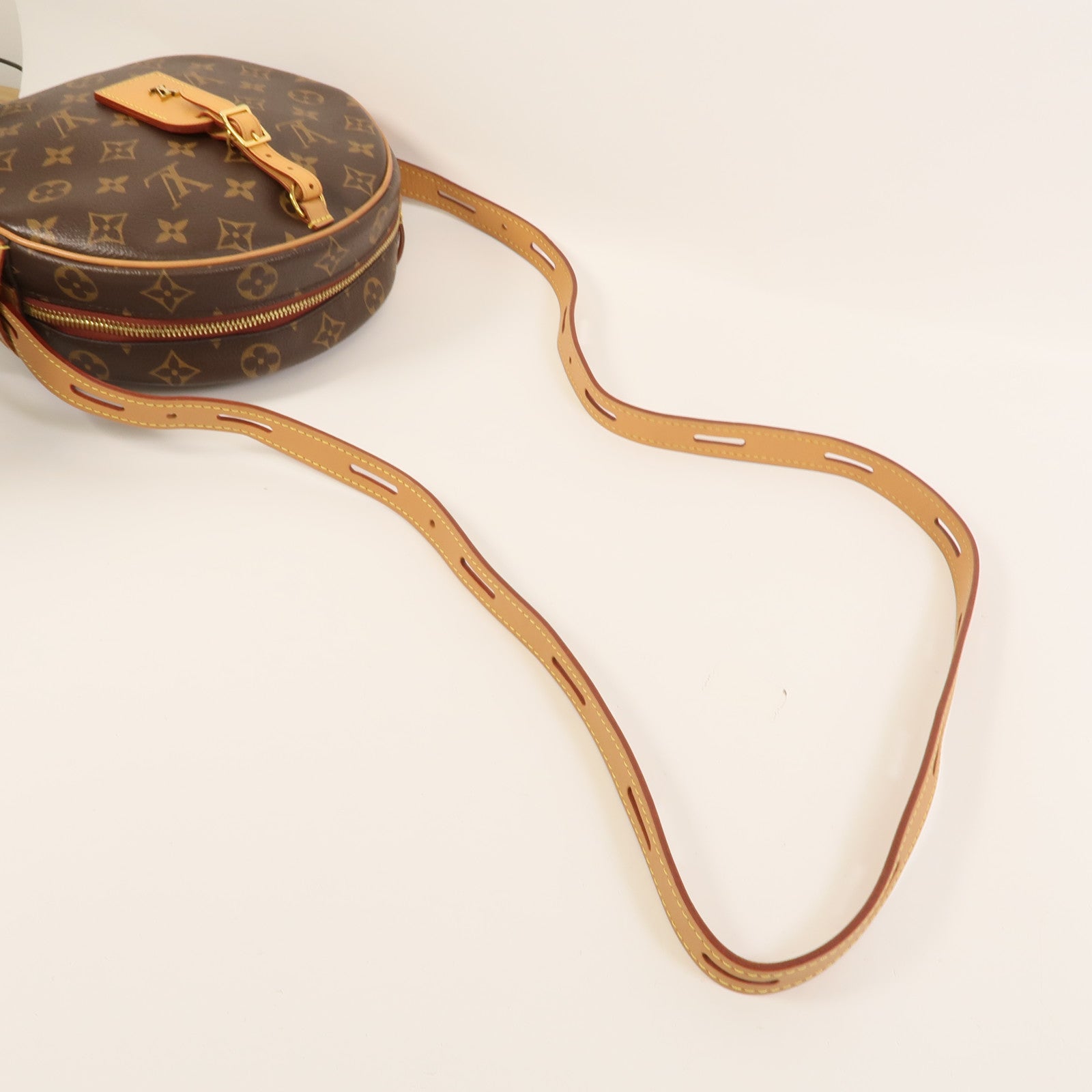LOUIS VUITTON Monogram Empreinte Vavin PM金扣肩背袋深藍色