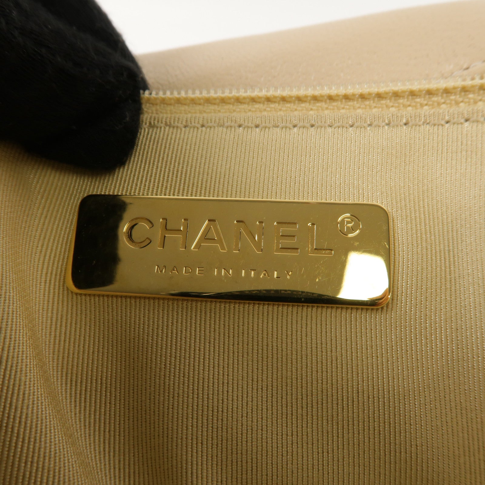 CHANEL 羊皮皮革19 Flap Bag金扣/銀扣手挽肩背兩用袋