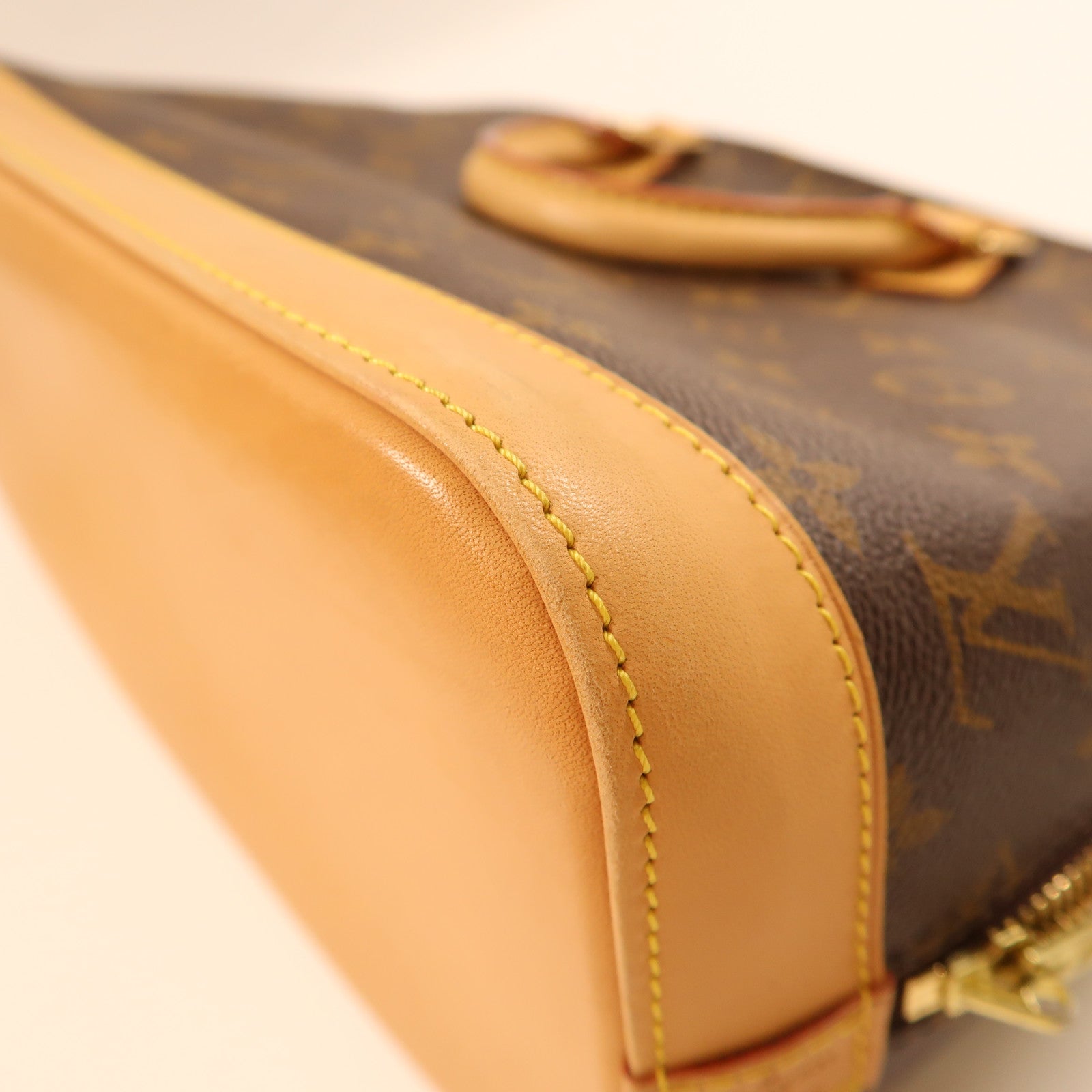 LOUIS VUITTON Monogram Alma PM金扣手挽袋啡色