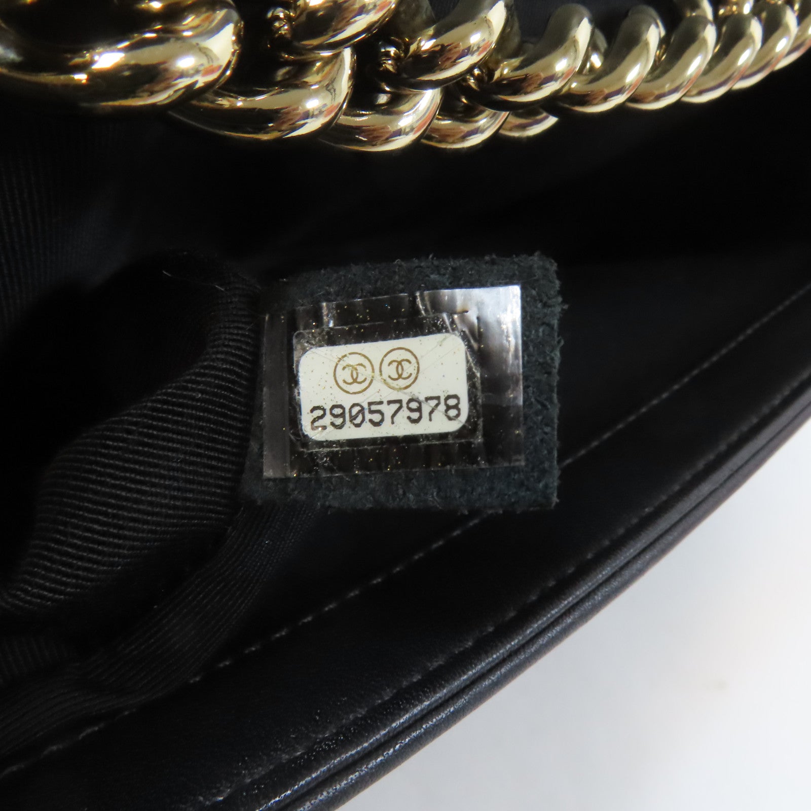 CHANEL 斜紋羊皮皮革Boy 25金扣鏈帶肩背袋黑色