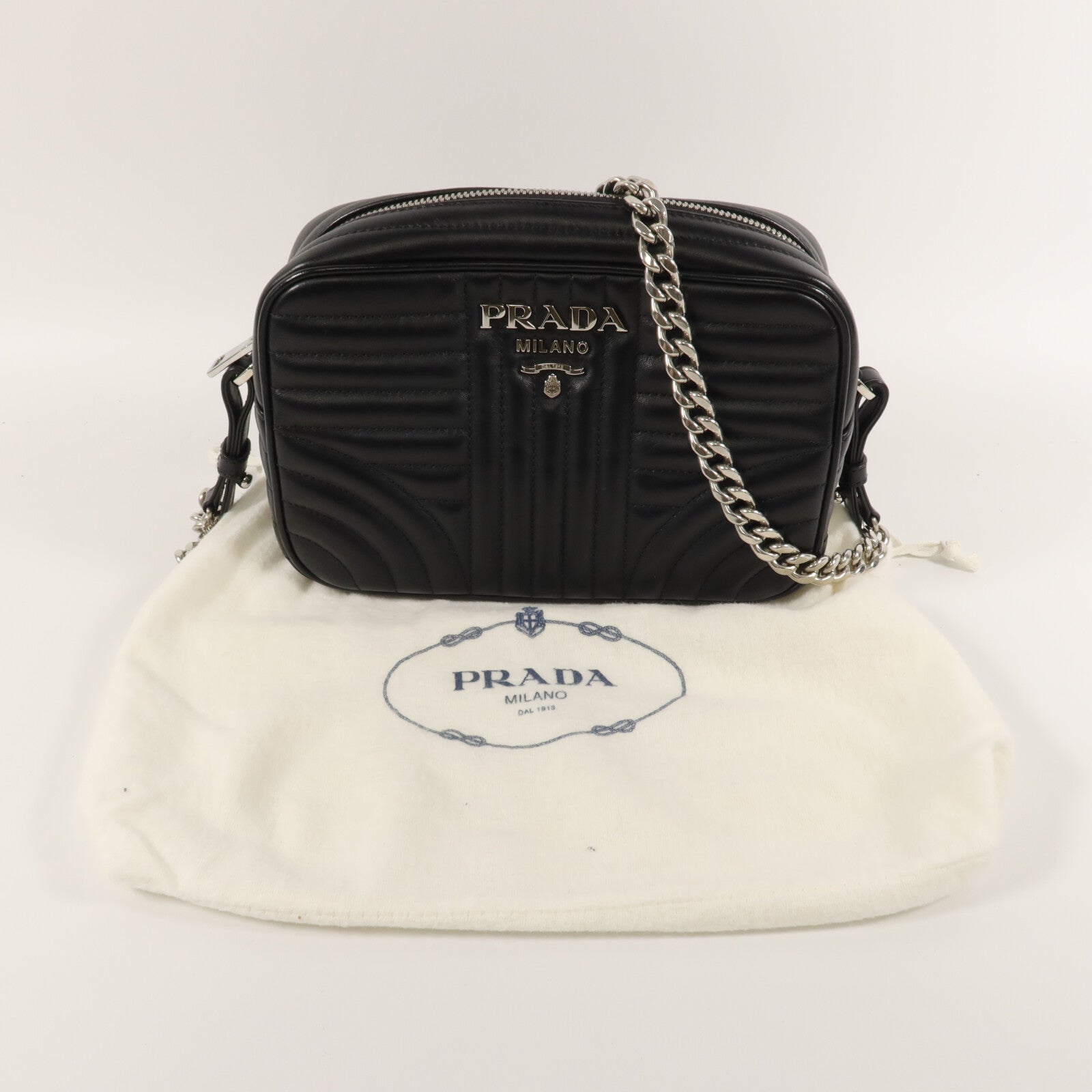 PRADA 牛皮皮革Diaramme鏈帶肩背袋