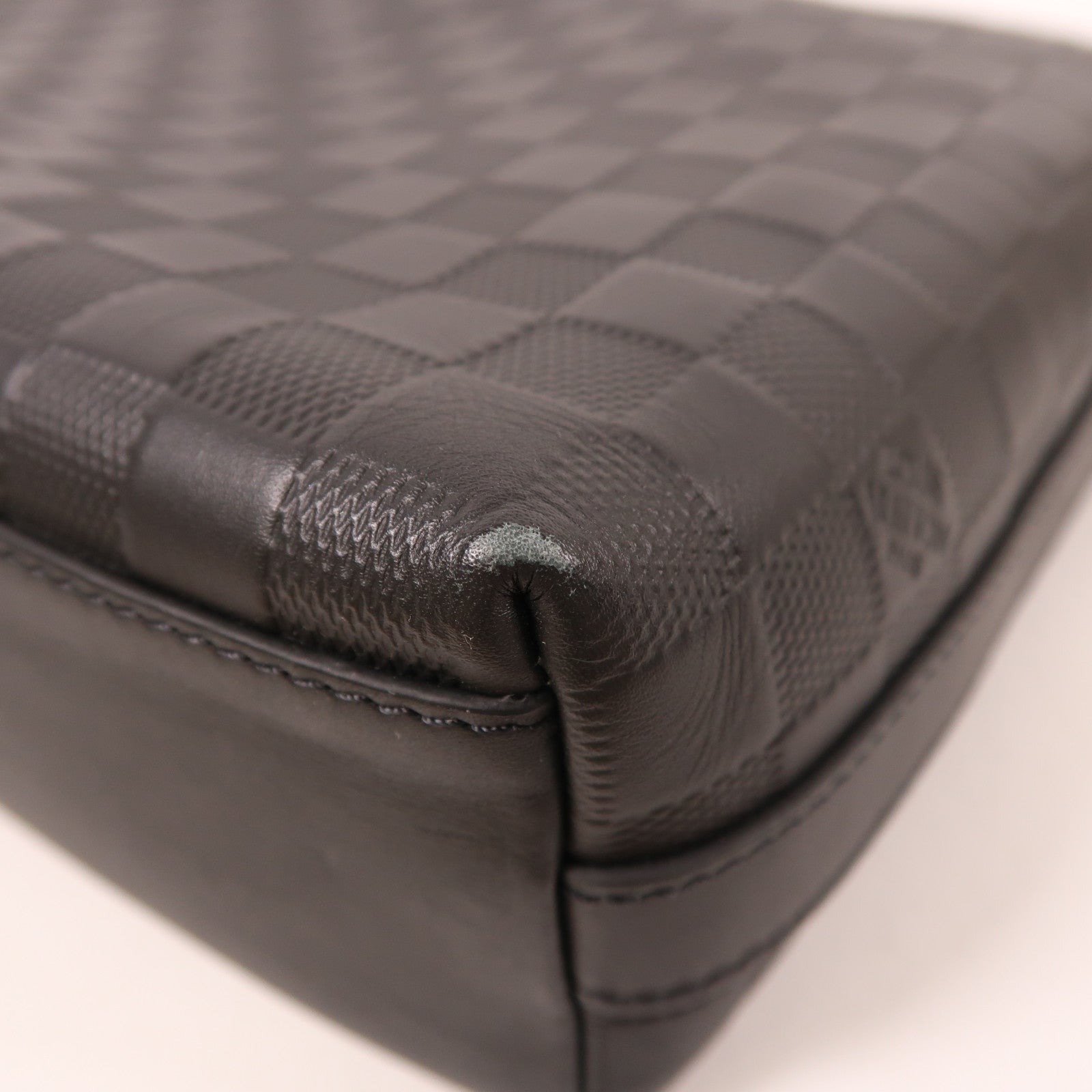 LOUIS VUITTON Damier Infini Discovery Messenger PM銀扣斜挎包