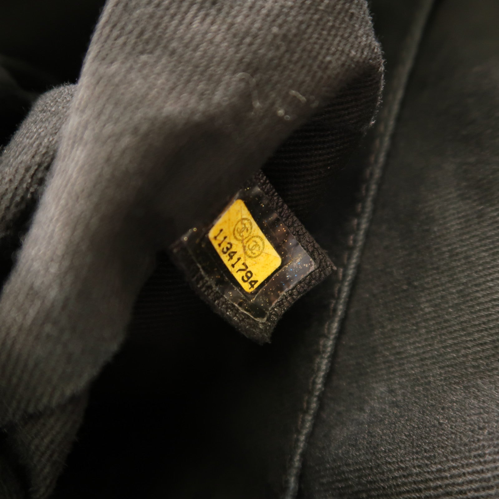 CHANEL 牛皮皮革Chain Shoulder銀扣鏈帶肩背袋黑色