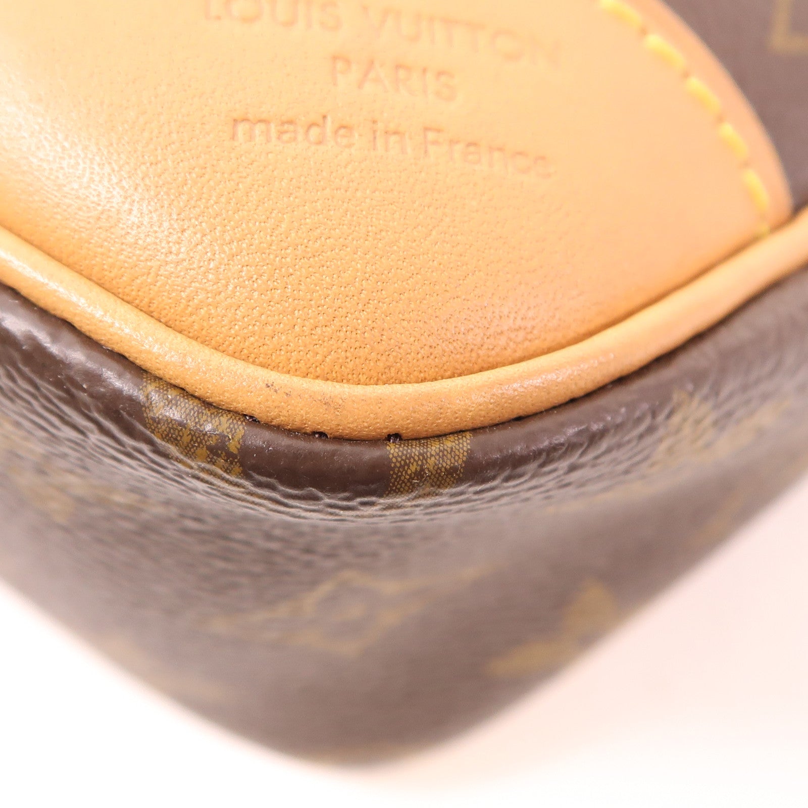 LOUIS VUITTON Monogram Odeon金扣手挽袋棕色