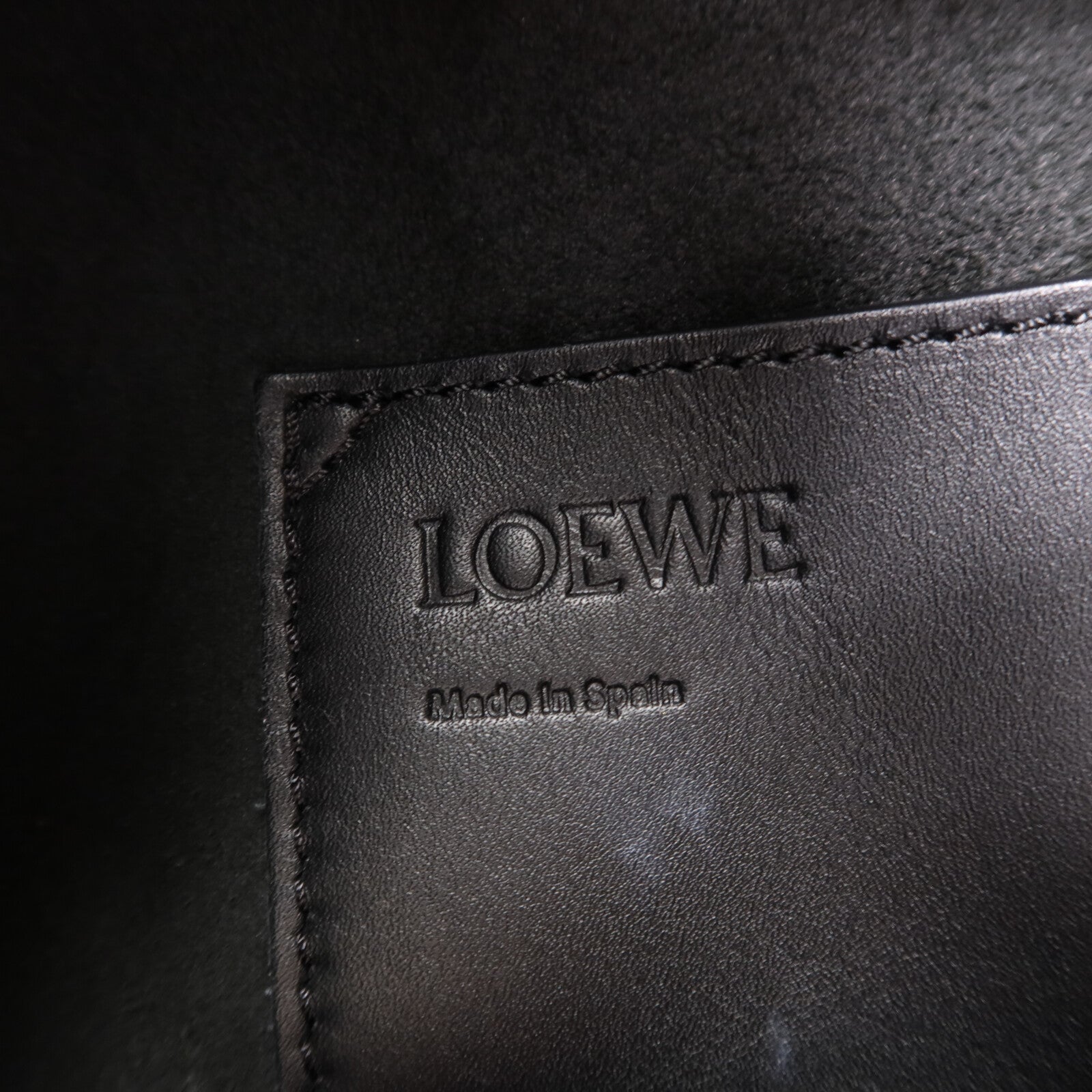 LOEWE 牛皮皮革Balloon Medium金扣手挽肩背兩用袋
