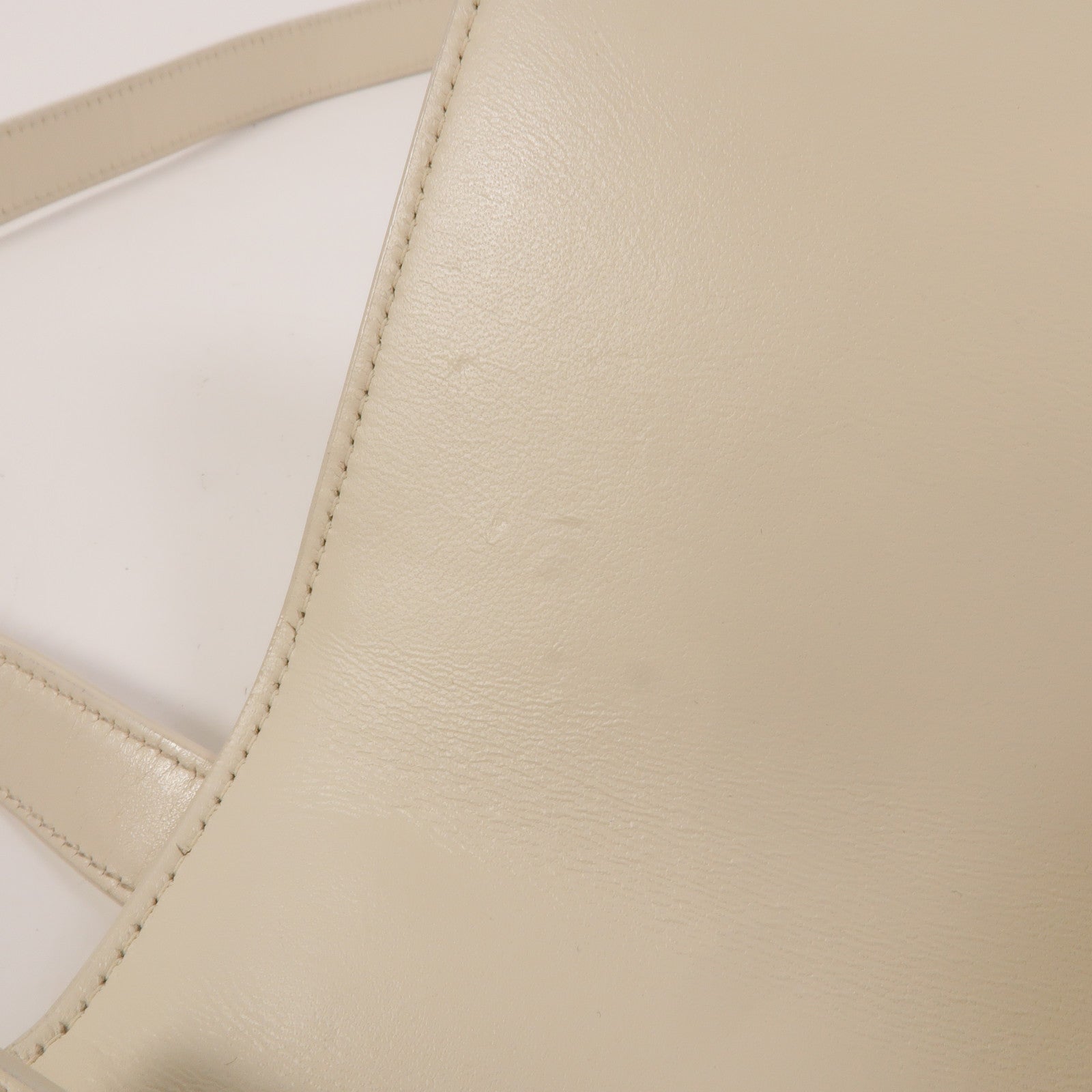 Dior 牛皮皮革30 Montaigne肩背袋