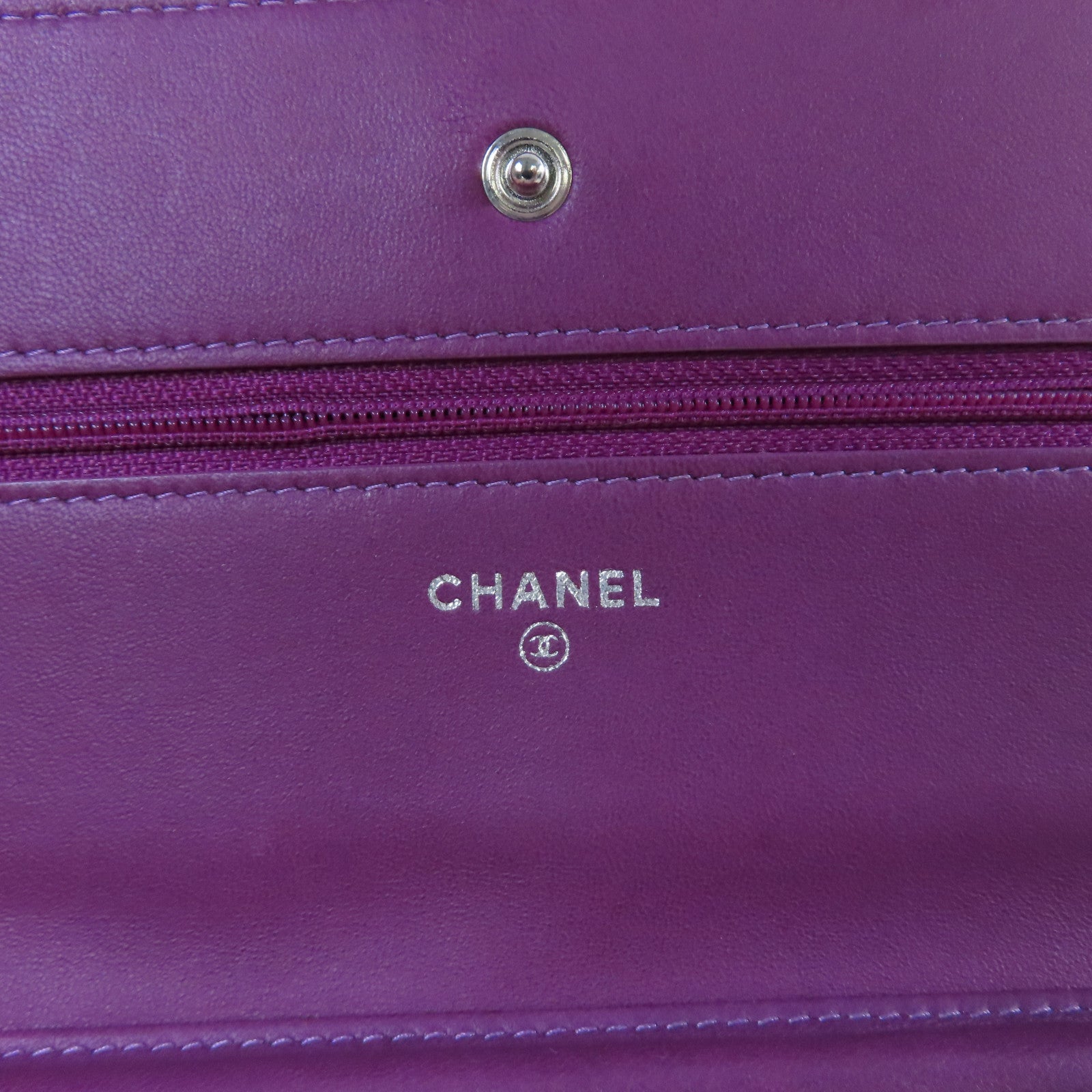 CHANEL 【激減優惠】菱格漆皮皮革WOC Wallet Chain Shoulder Bag銀扣鏈帶肩背袋紅色/紫色