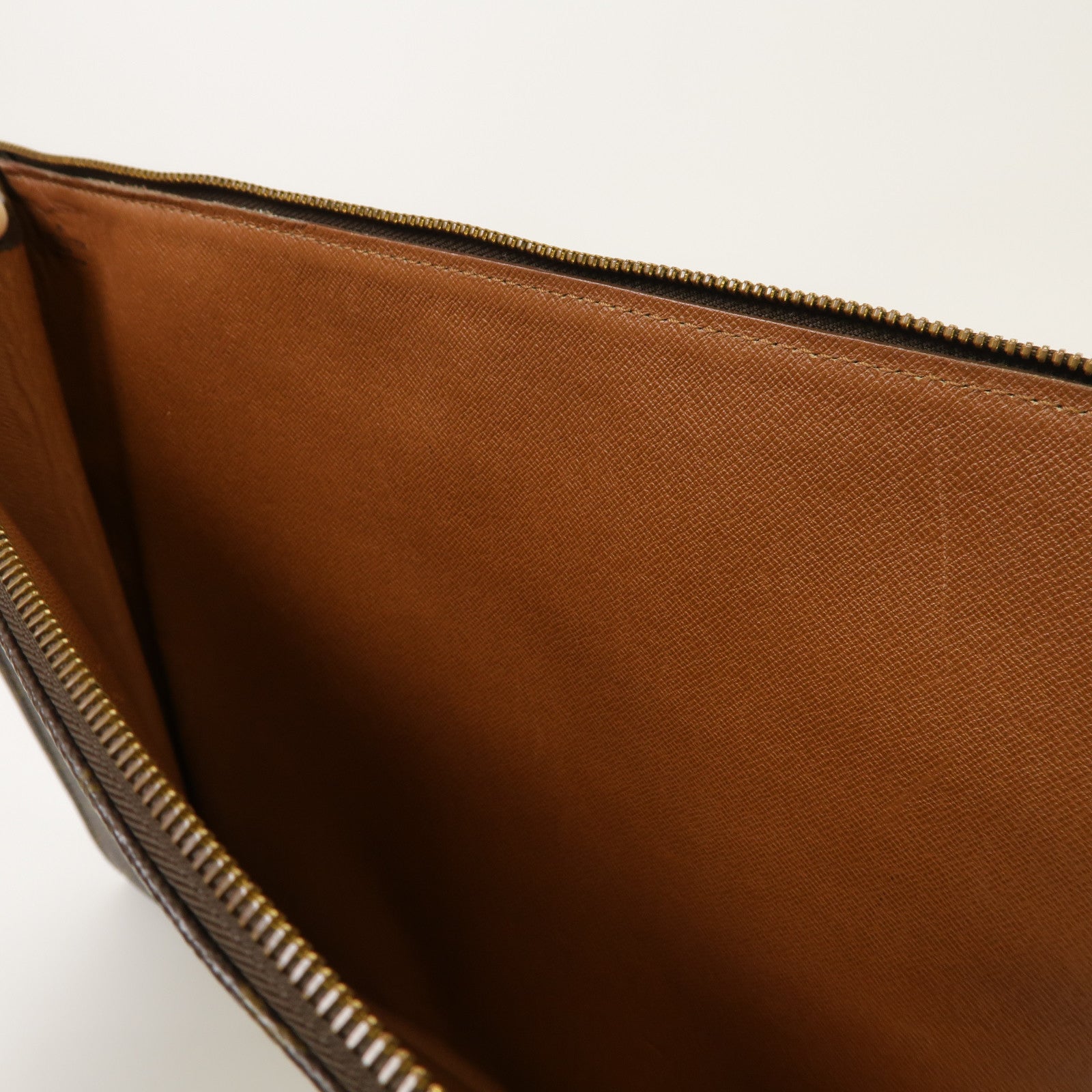 LOUIS VUITTON Monogram Poche Documents金扣手拿包啡色