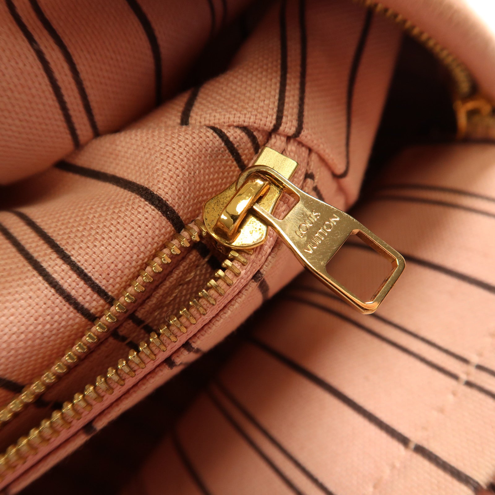 LOUIS VUITTON Monogram Empreinte Sorbonne Backpack金扣背包