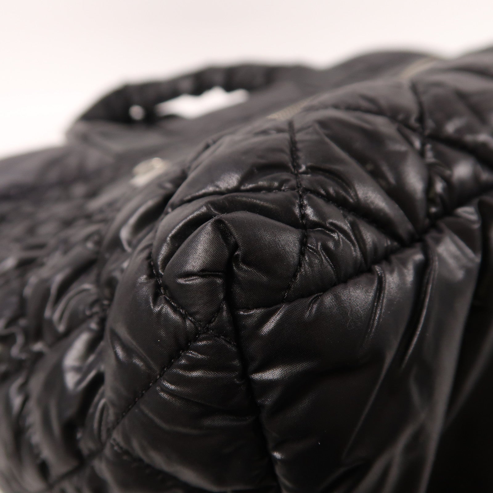 CHANEL 尼龍Coco Cocoon銀扣肩背袋