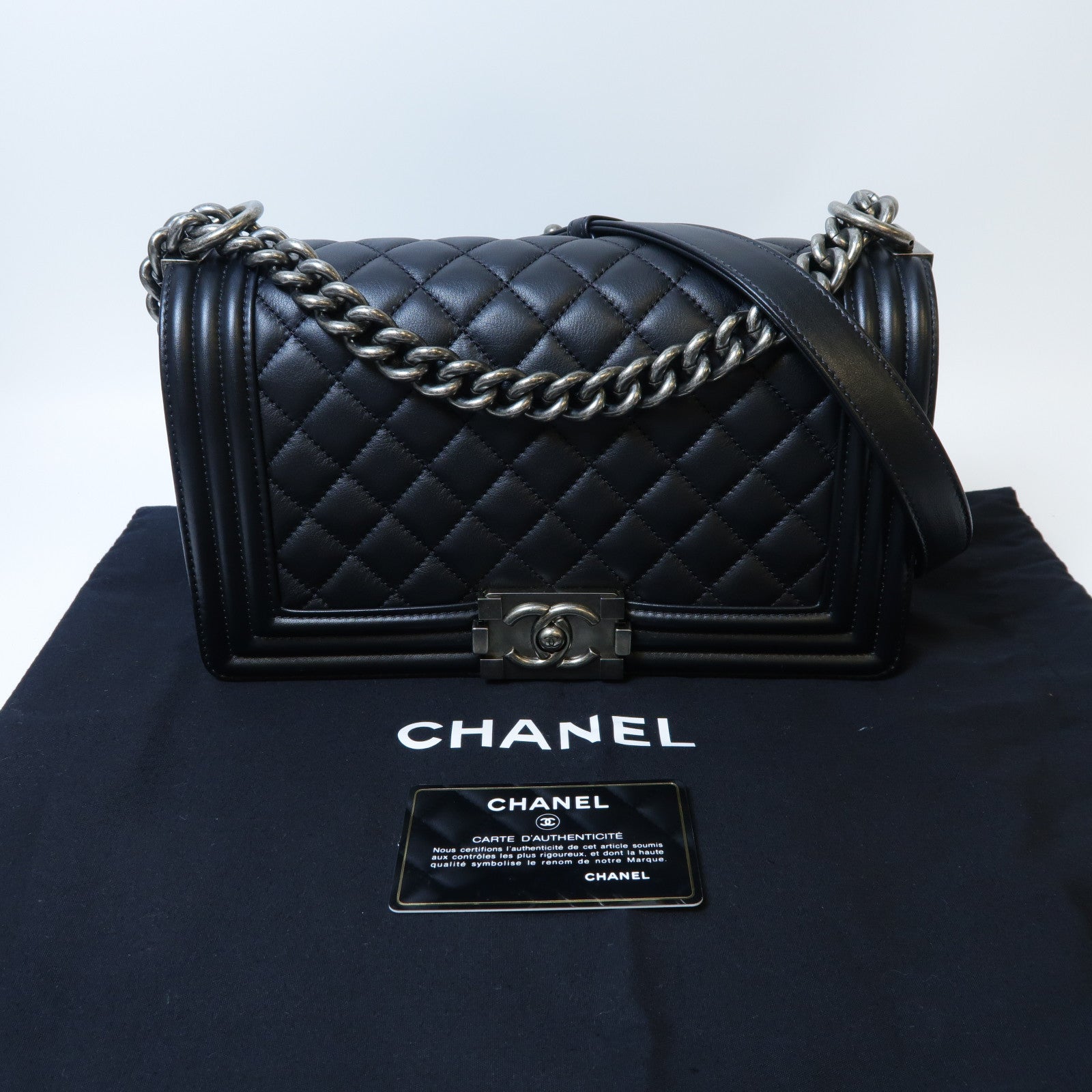 CHANEL 菱格羊皮皮革Boy 25銀扣鏈帶肩背袋黑色