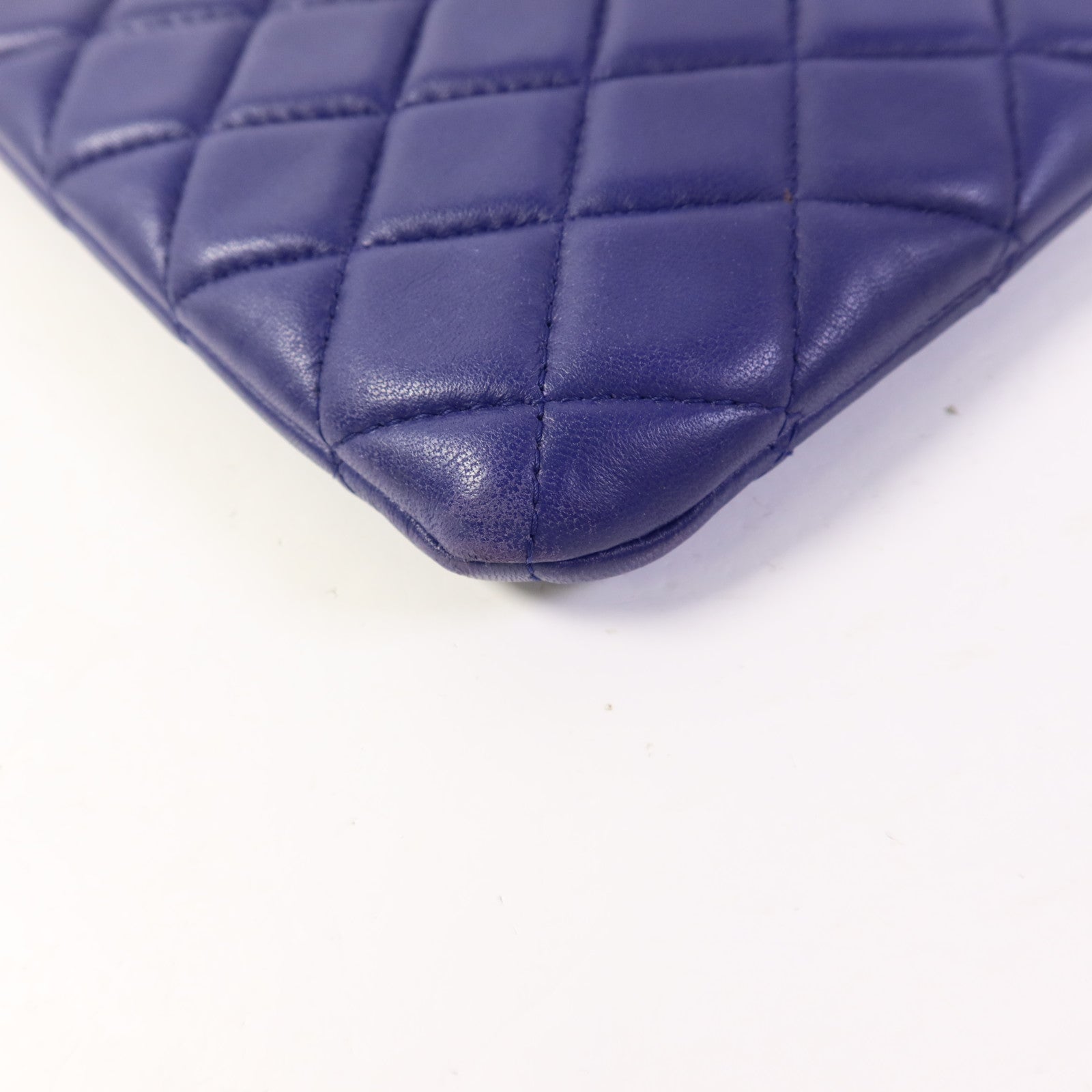 CHANEL 羊皮皮革Pouch銀扣小袋