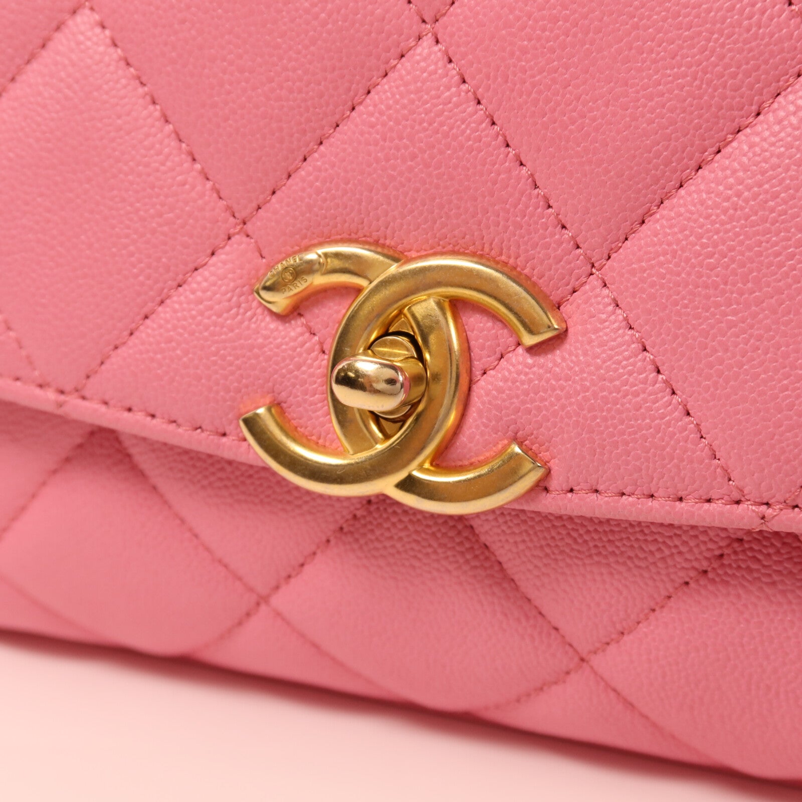 CHANEL 牛皮皮革Chain Shoulder金扣鏈帶肩背袋