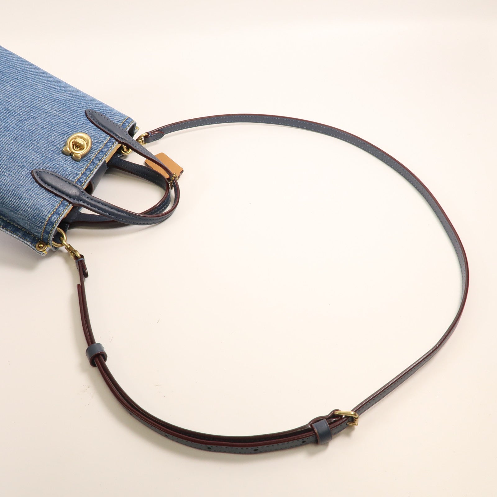 COACH 牛仔布2 Way Shoulder金扣手挽肩背兩用袋