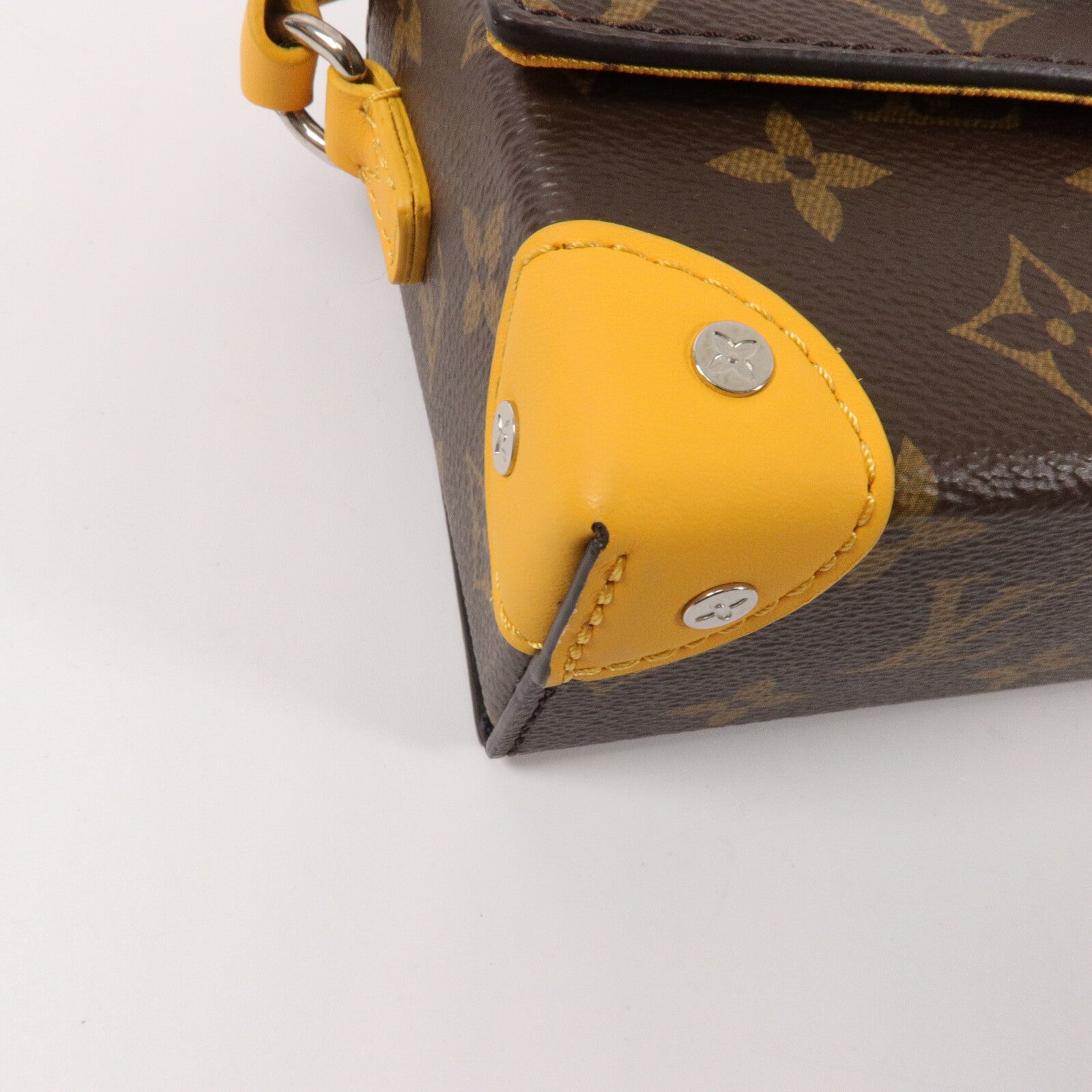 LOUIS VUITTON Monogram Macassar Steamer Wearable Wallet肩背袋