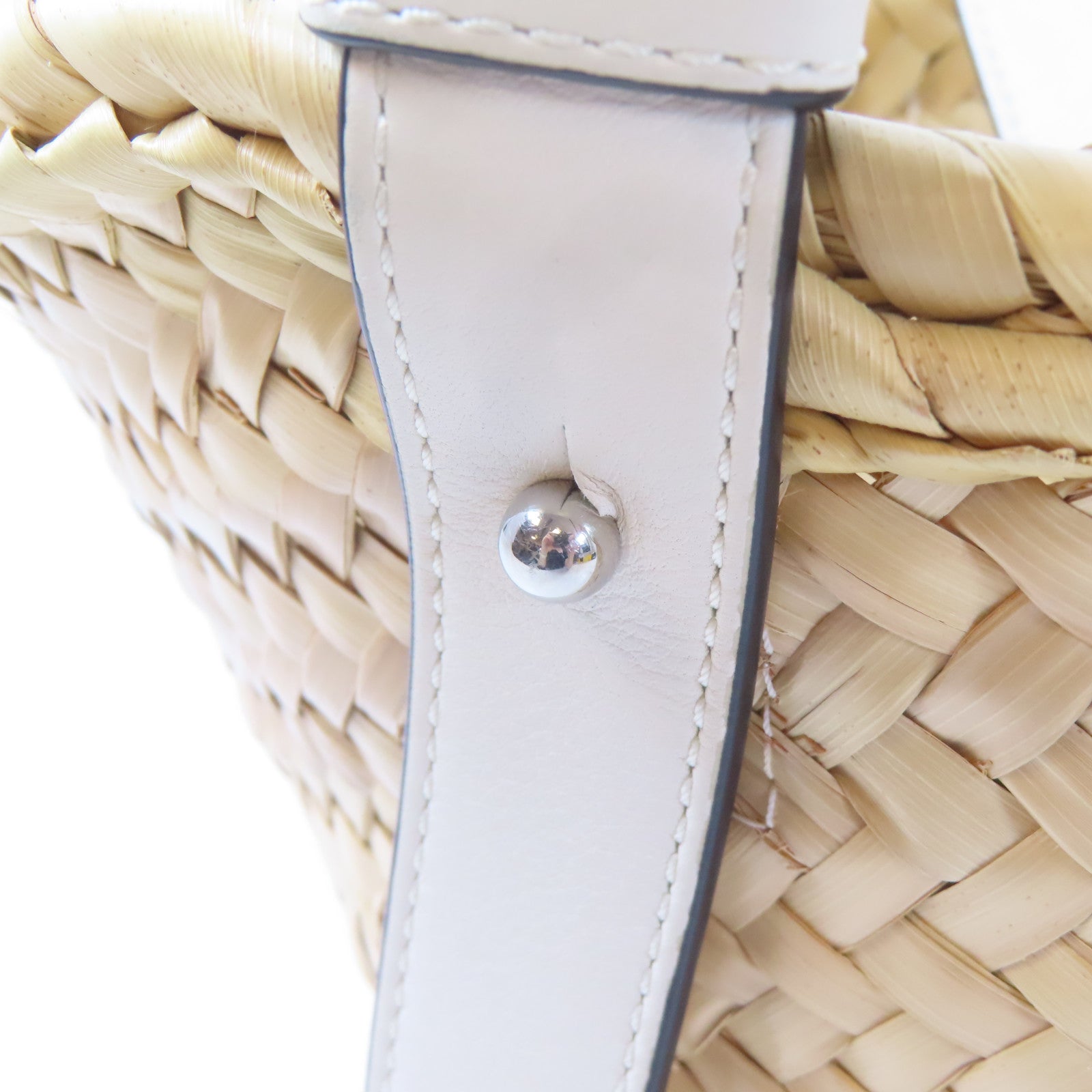 LOEWE 【激減優惠】Raffia/皮革Basket In Palm銀扣手挽袋米色/白色