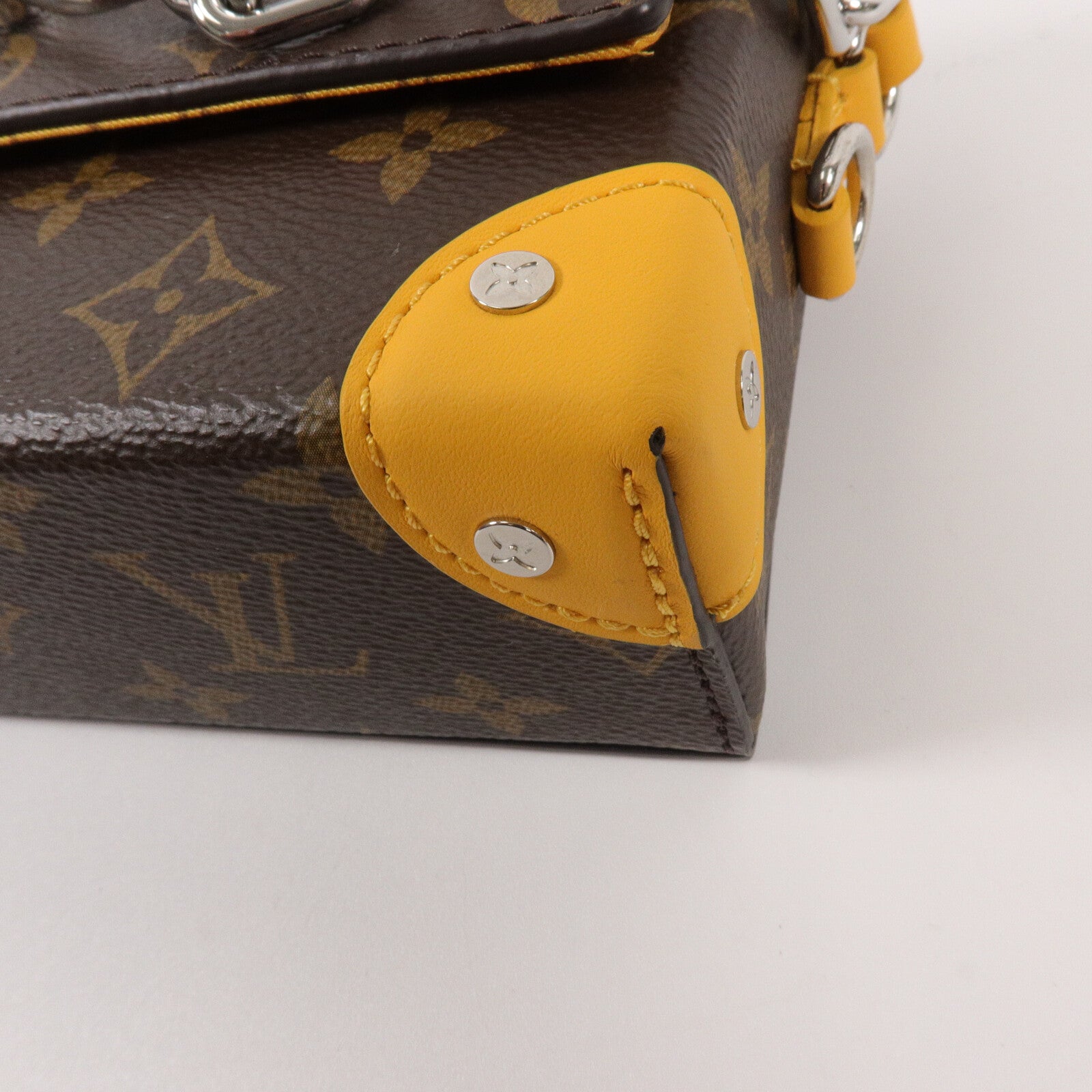 LOUIS VUITTON Monogram Macassar Steamer Wearable Wallet肩背袋