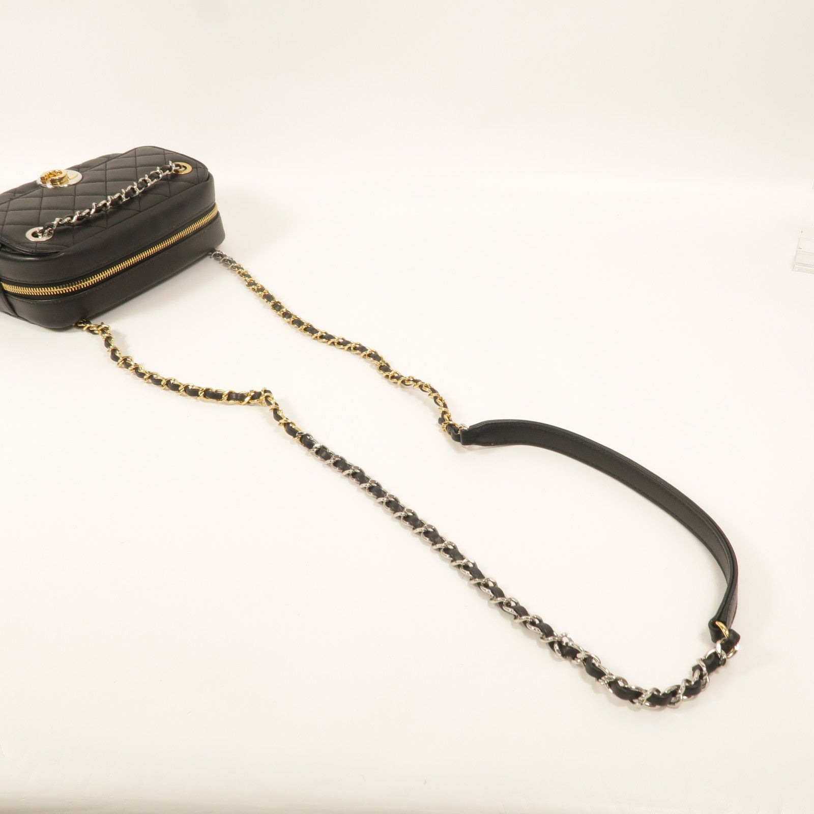 CHANEL 牛皮皮革Shoulder Bag鏈帶肩背袋