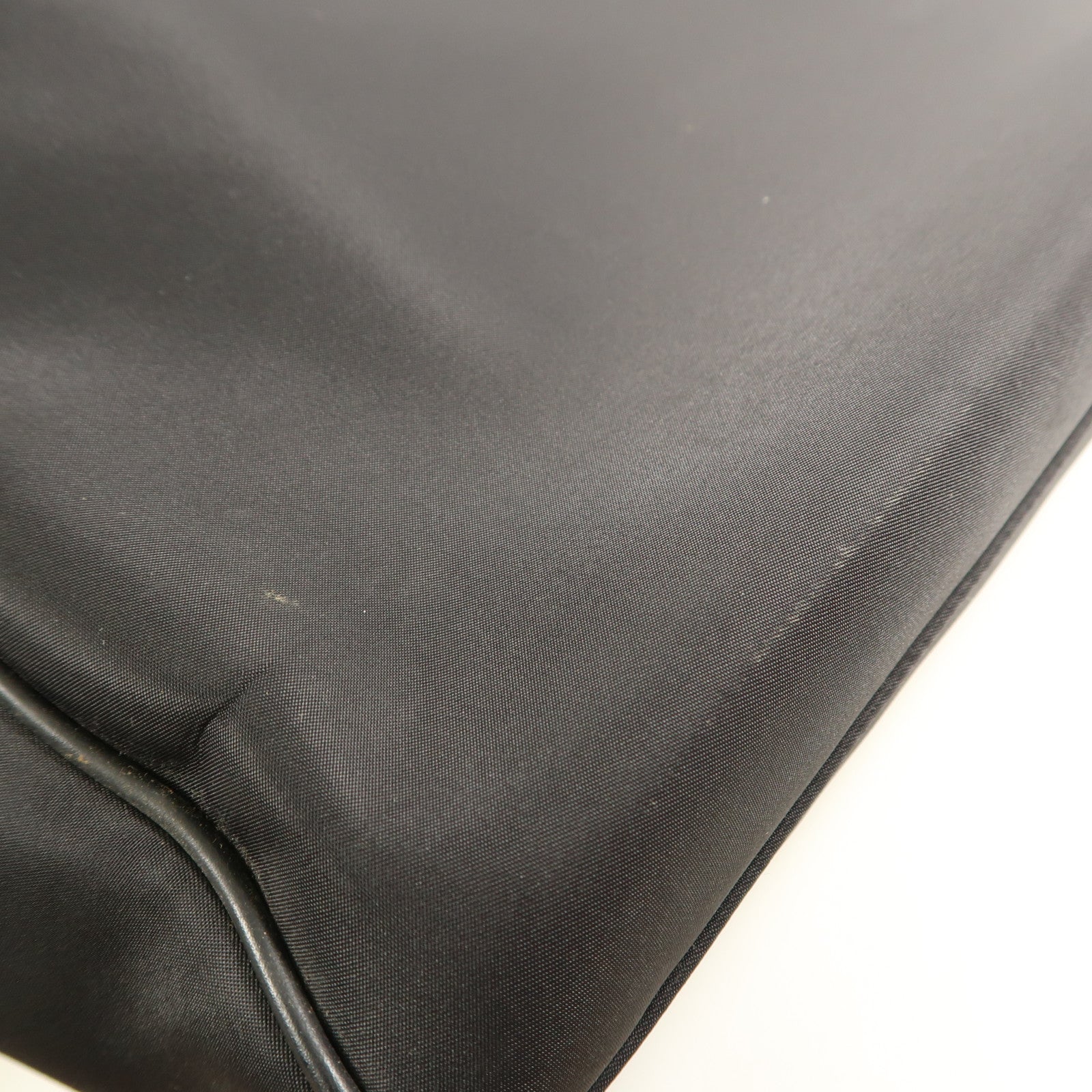 BURBERRY 尼龍Hand Bag銀扣手挽袋