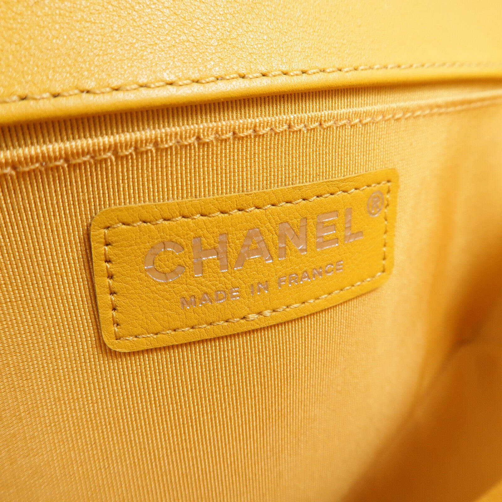 CHANEL 牛皮皮革Boy 25鏈帶肩背袋