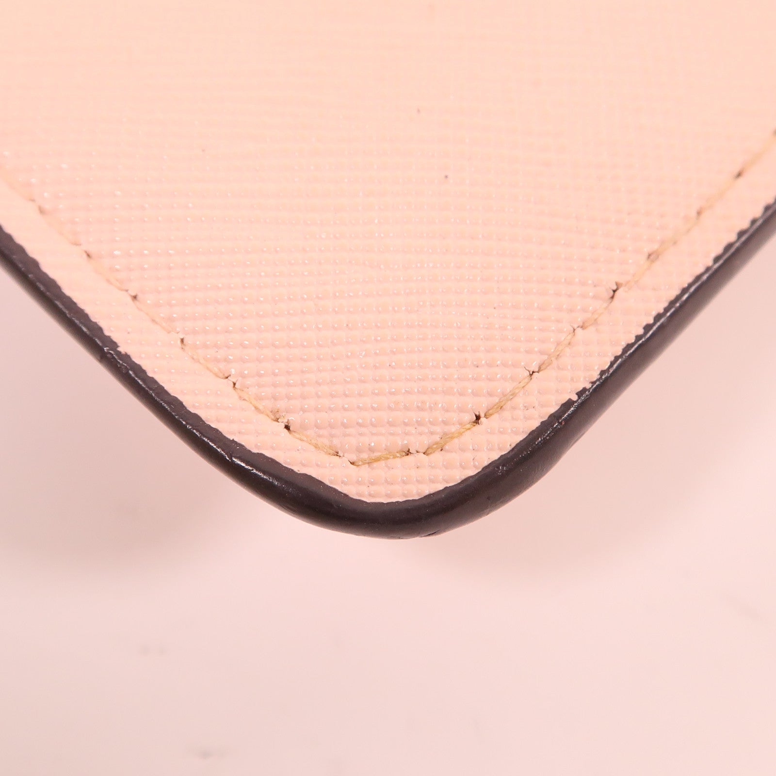 Kate Spade 牛皮皮革Pouch金扣手拿包
