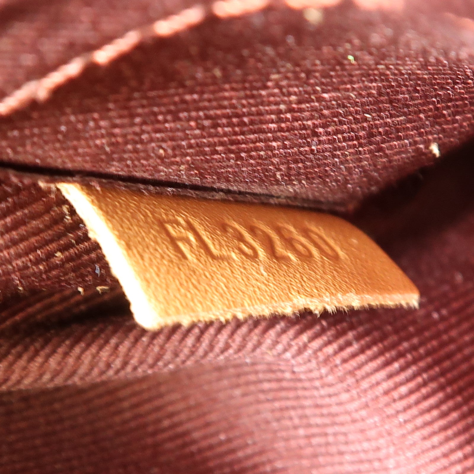 LOUIS VUITTON Monogram Odeon金扣手挽袋棕色