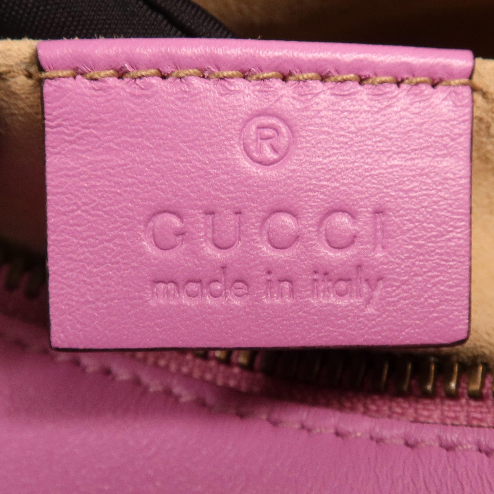 GUCCI 牛皮皮革GG Marmont金扣肩背袋