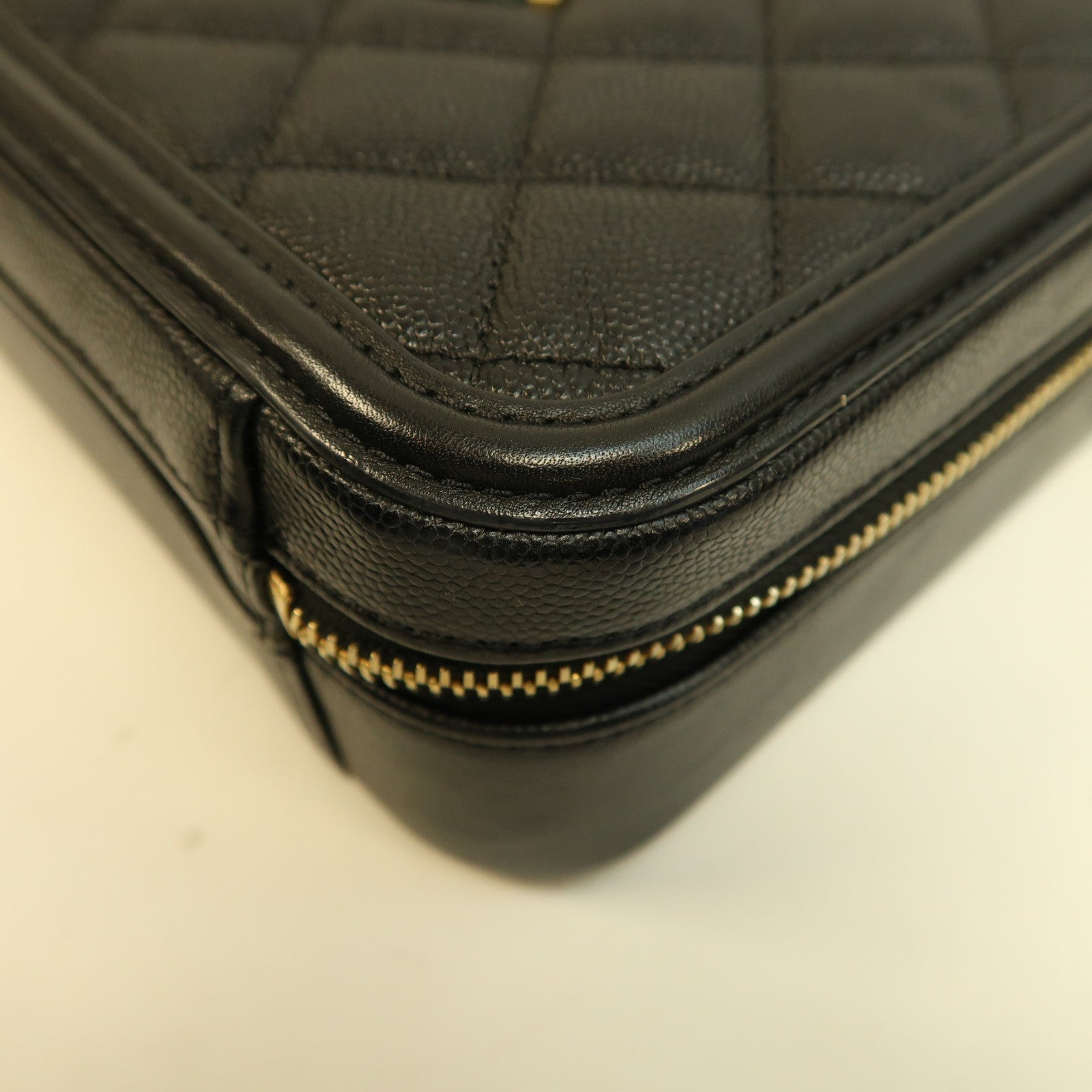 CHANEL 【激減優惠】菱格Caviar皮革Vanity Case金扣手挽肩背兩用袋黑色