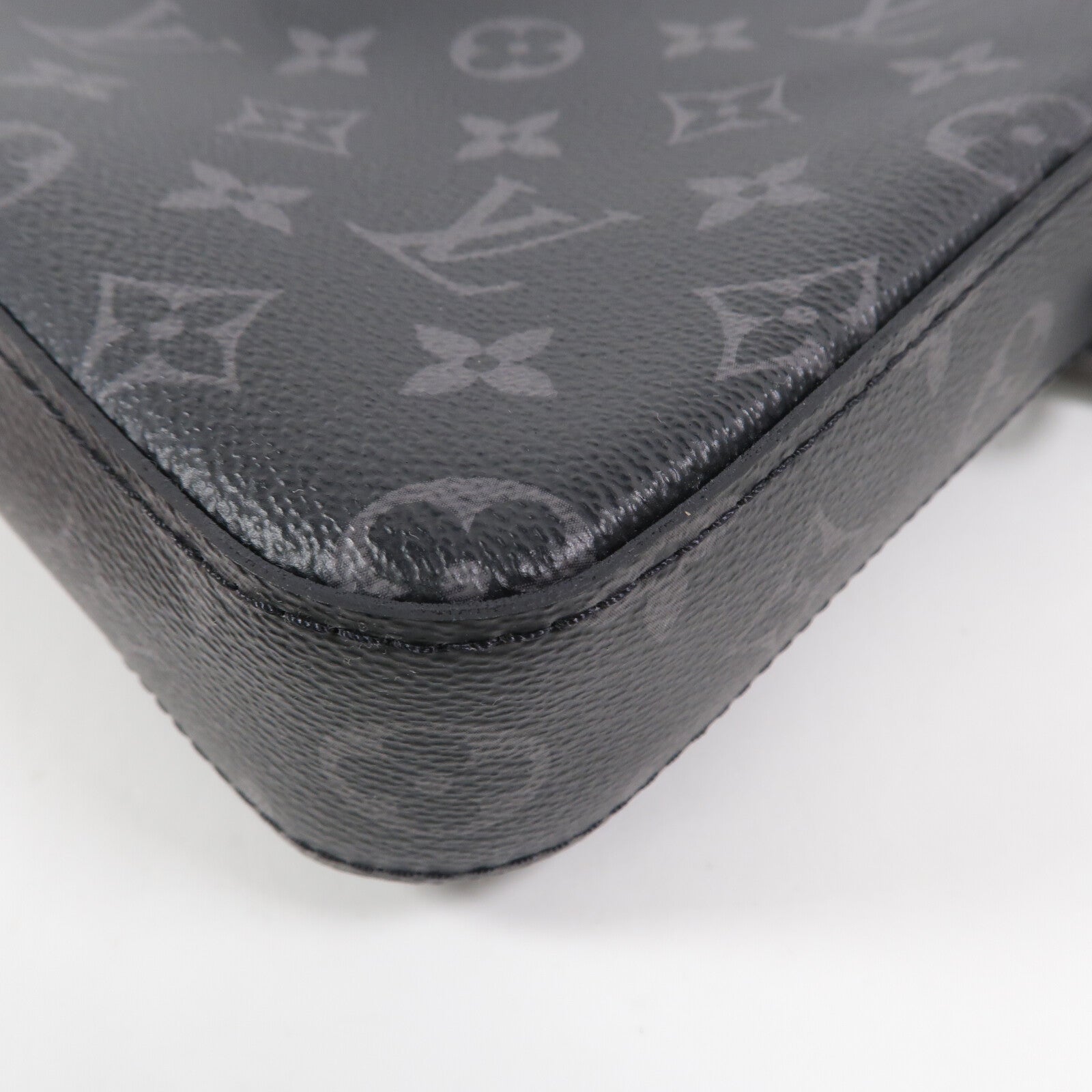 LOUIS VUITTON Monogram Eclipse Reverse Trio Messenger肩背袋