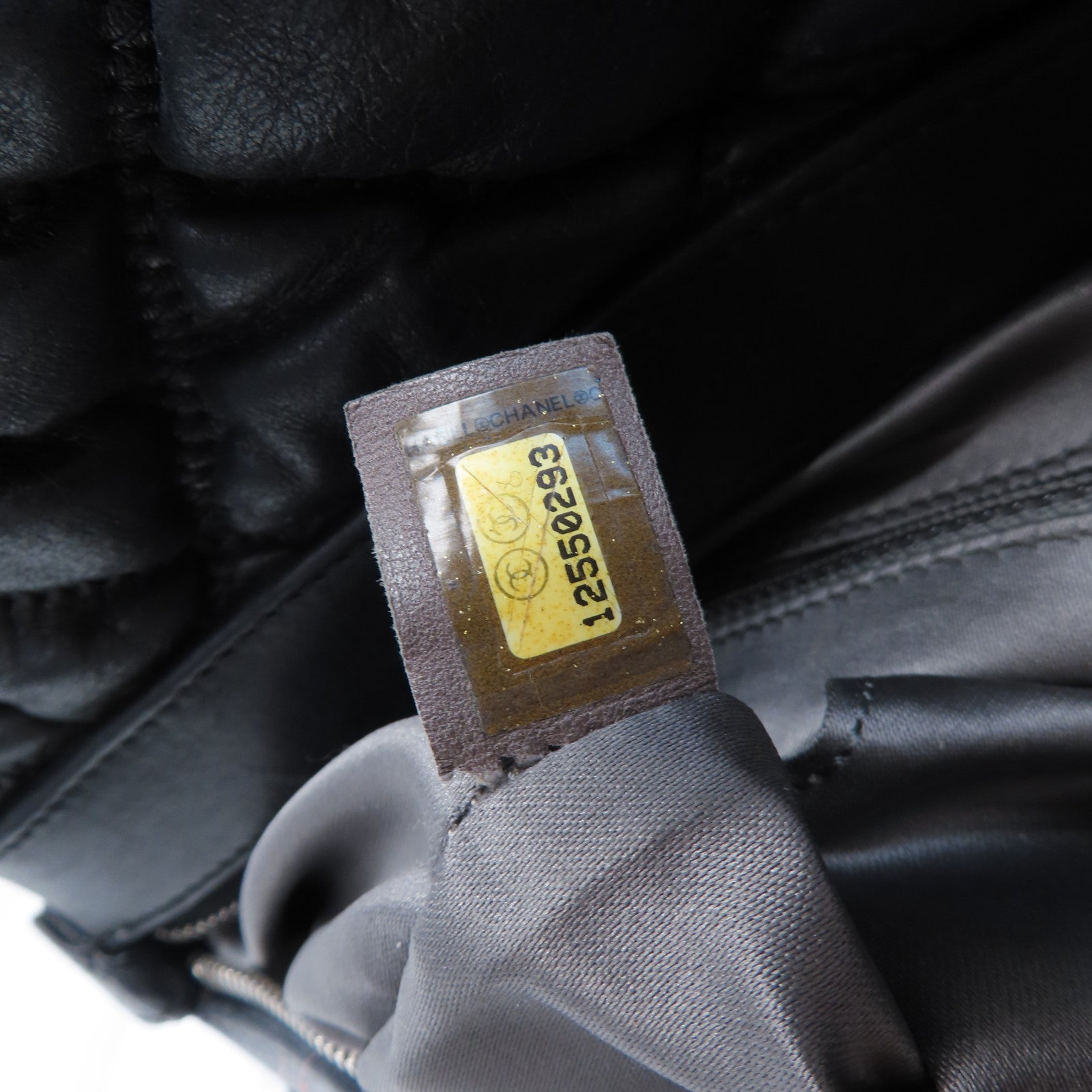 CHANEL 菱格牛皮皮革Shoulder Bag銀扣鏈帶肩背袋黑色