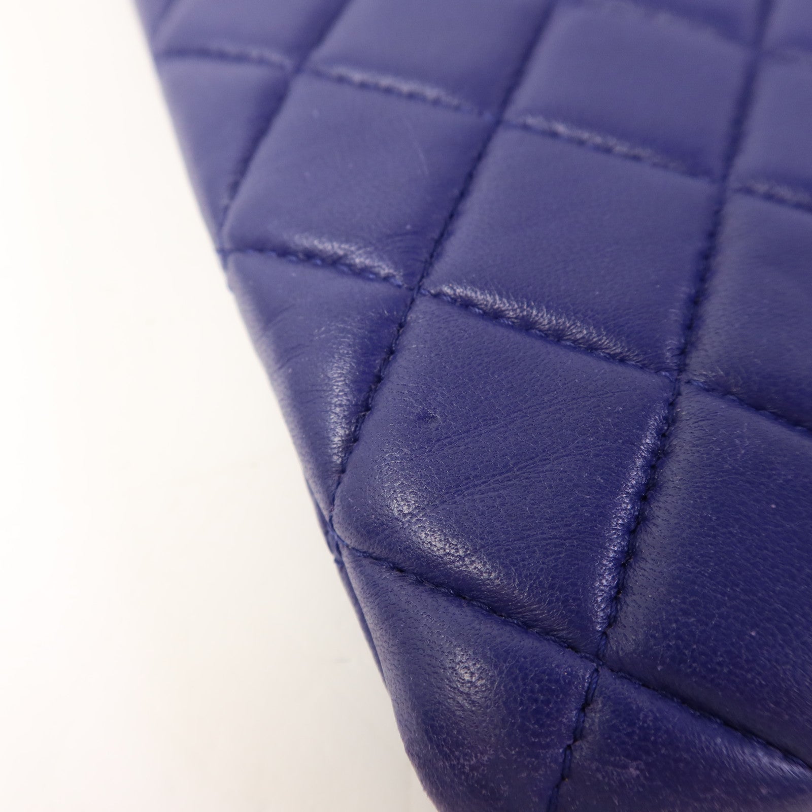 CHANEL 羊皮皮革Pouch銀扣小袋