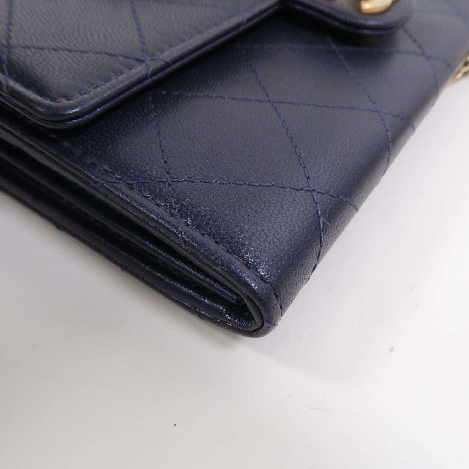 CHANEL 牛皮皮革Chic Pearl Wallet On Chain鏈帶肩背袋