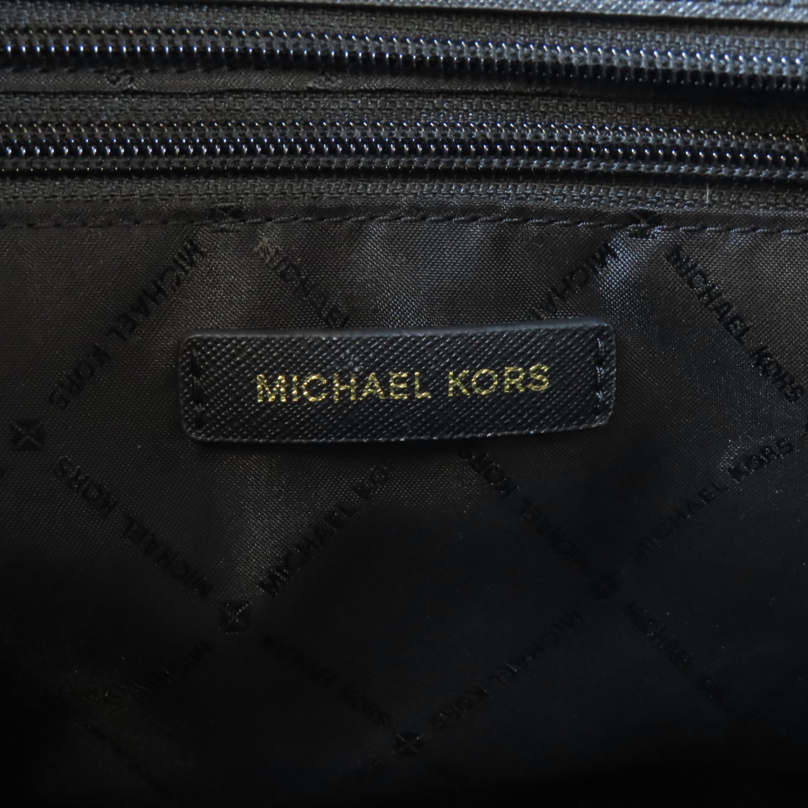 Michael Kors 【激減優惠】牛皮皮革Tote Bag金扣手挽袋黑色