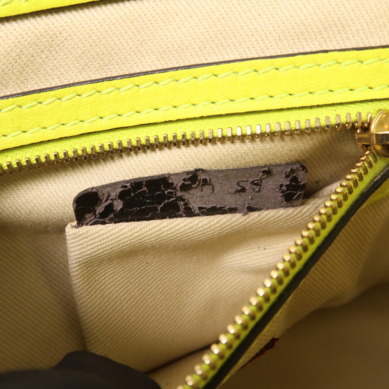 Valentino 牛皮皮革Shoulder Bag肩背袋