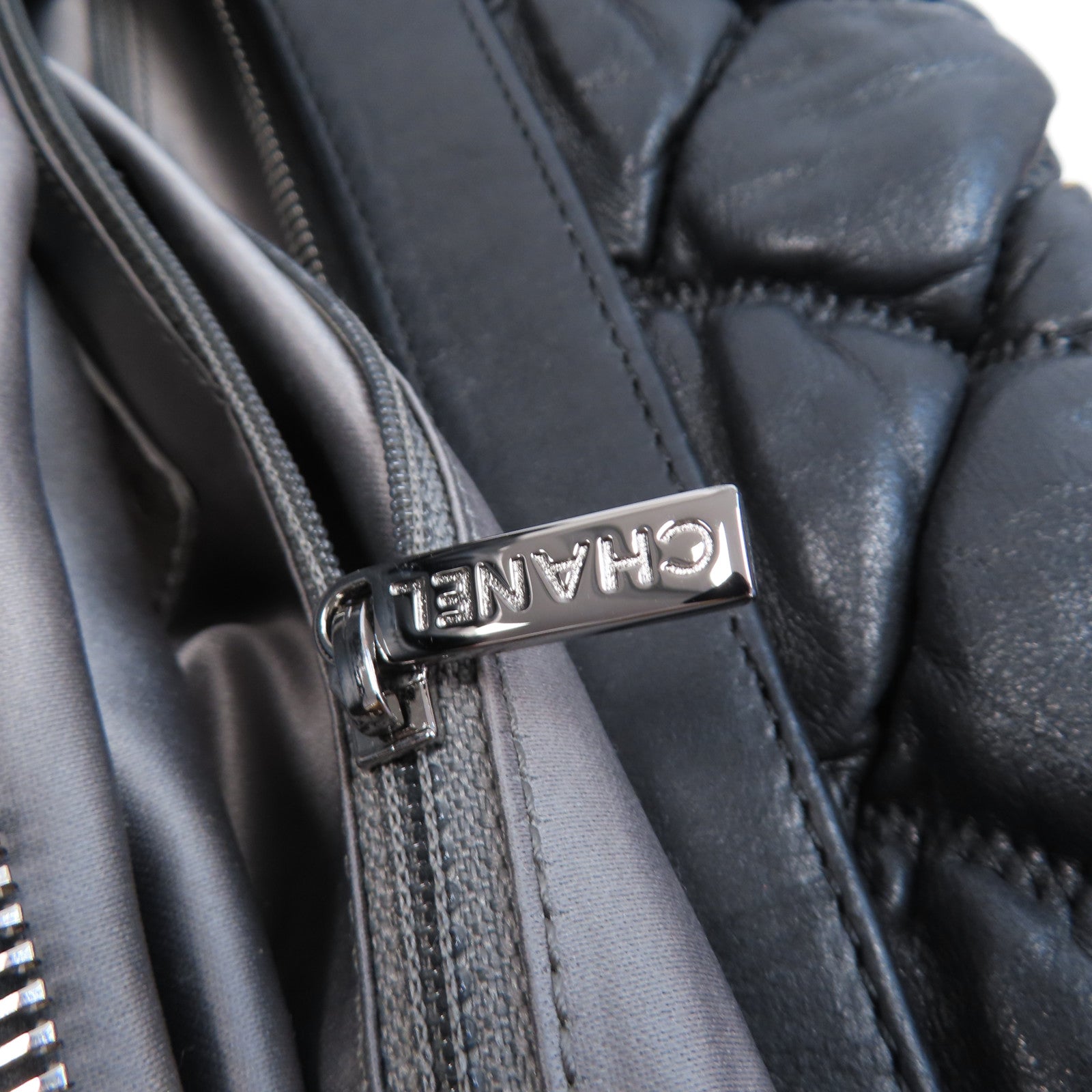CHANEL 菱格牛皮皮革Shoulder Bag銀扣鏈帶肩背袋黑色