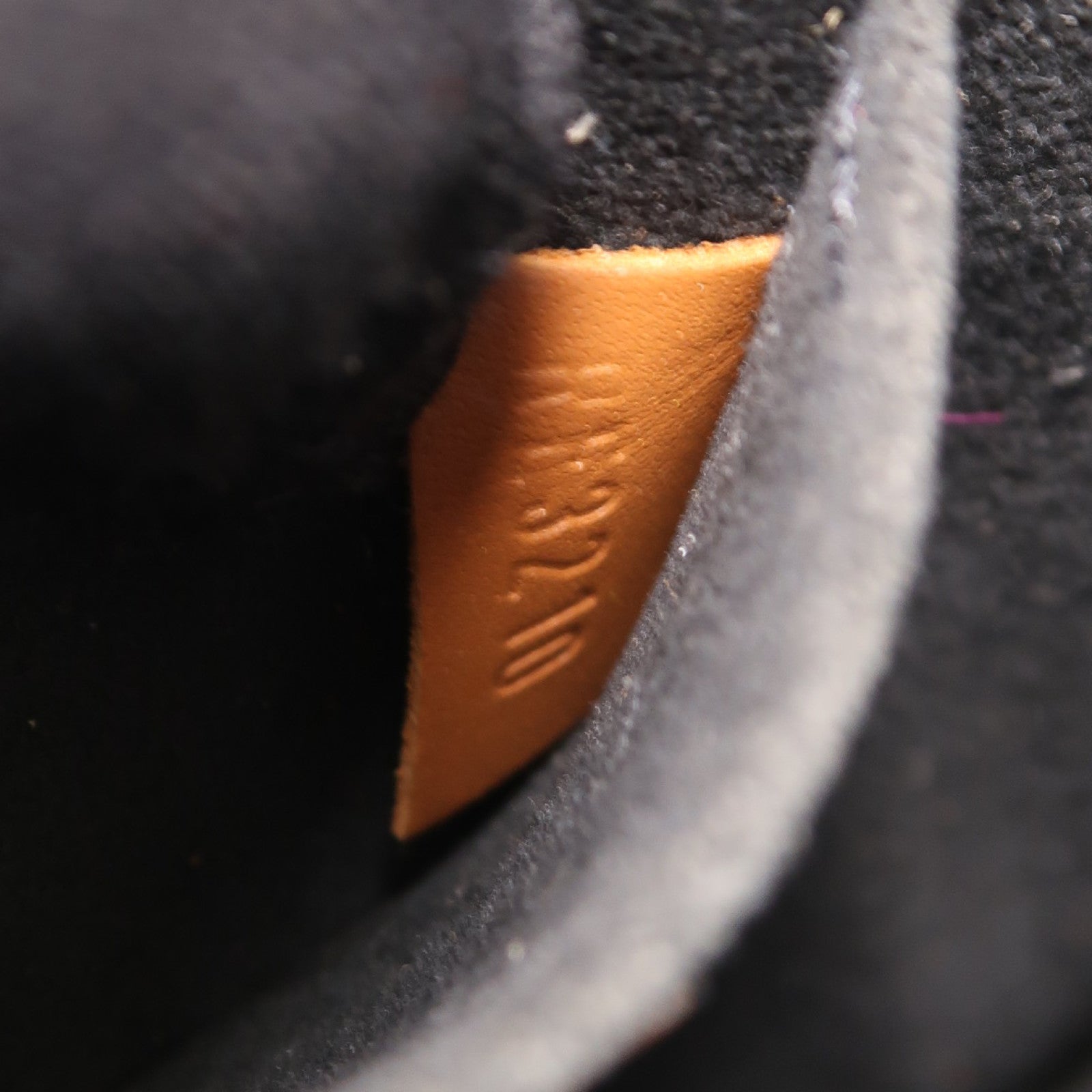 LOUIS VUITTON 【激減優惠】Monogram Reverse Mini Dauphine金扣肩背袋啡色