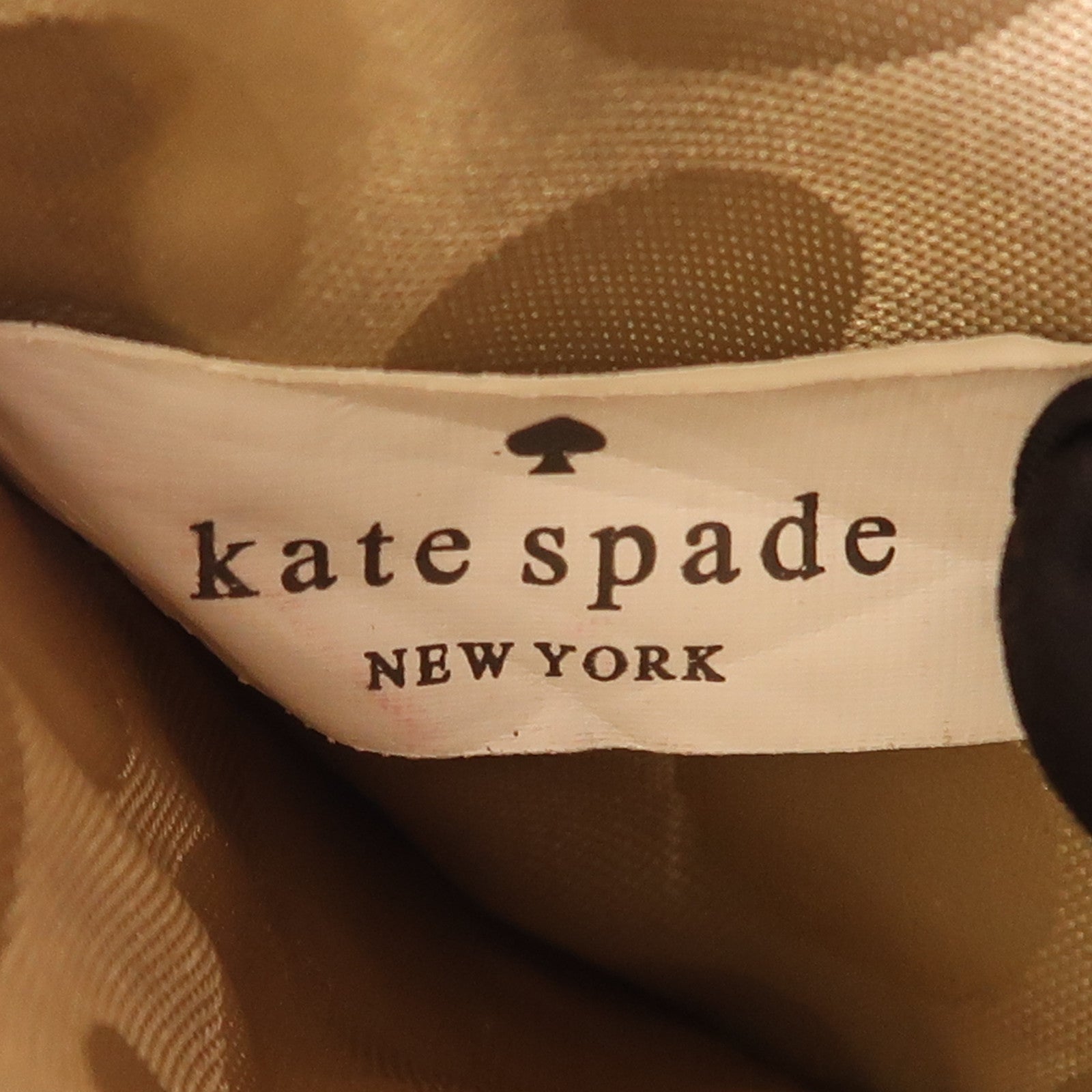 Kate Spade 牛皮皮革Pouch金扣手拿包