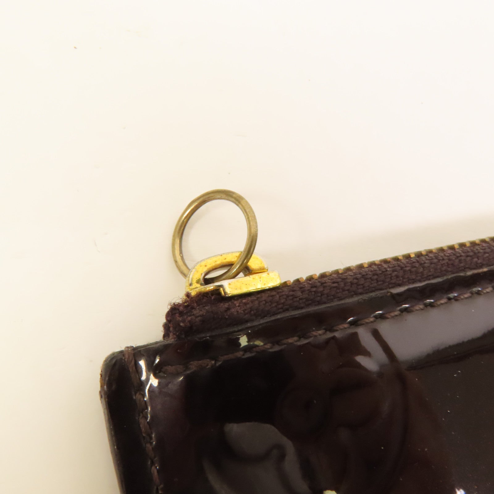 LOUIS VUITTON Vernis Pochette Felicie金扣肩背袋