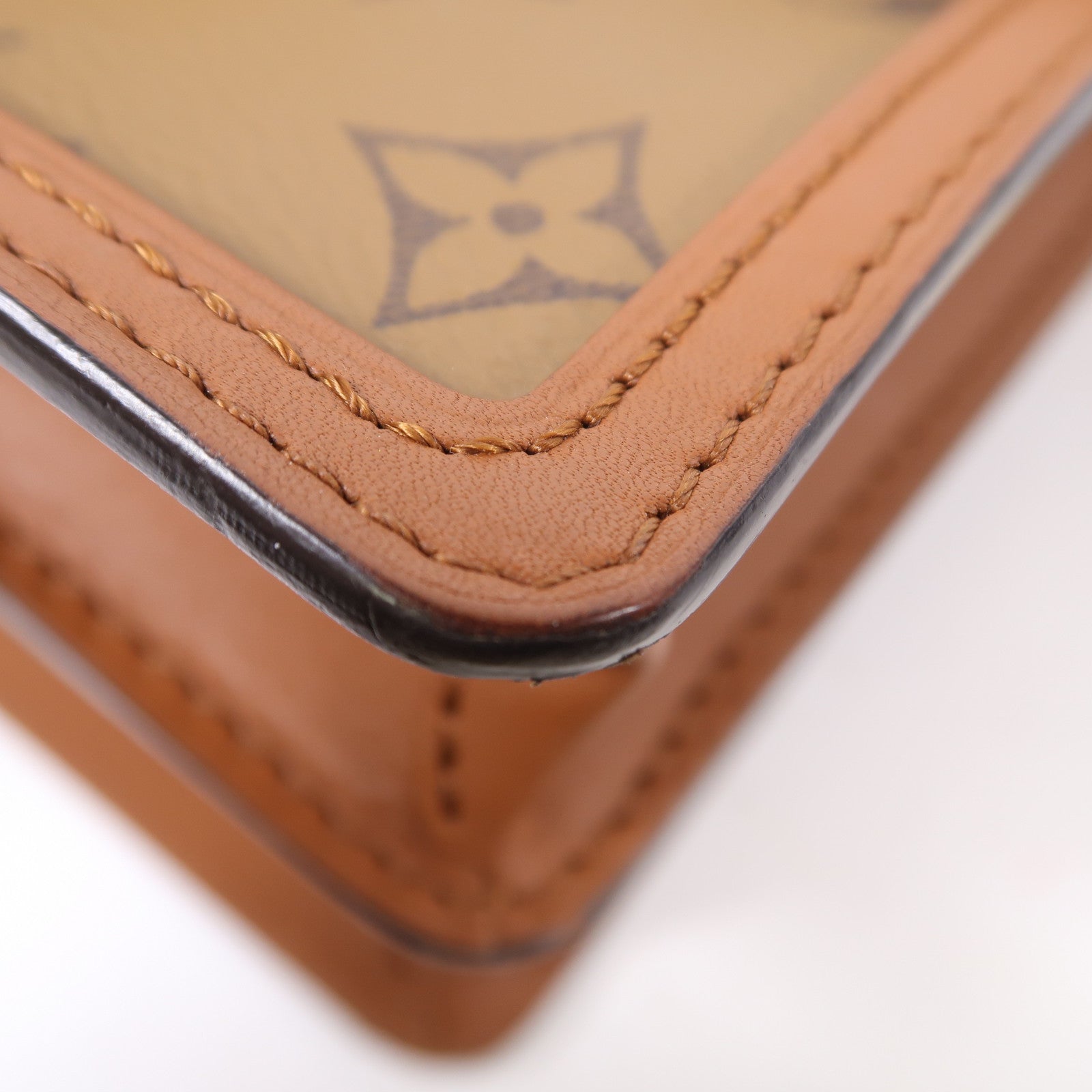 LOUIS VUITTON 【激減優惠】Monogram Reverse Mini Dauphine金扣肩背袋啡色