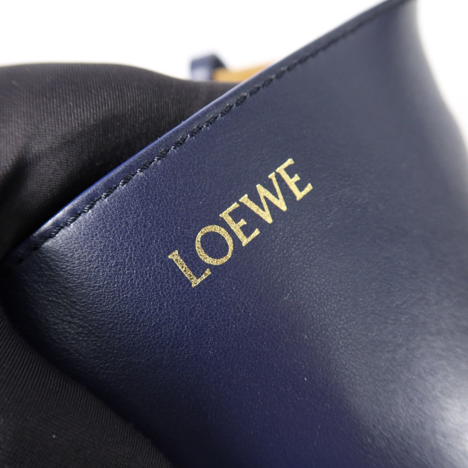 LOEWE 牛皮皮革Puzzle Fold Medium手挽袋