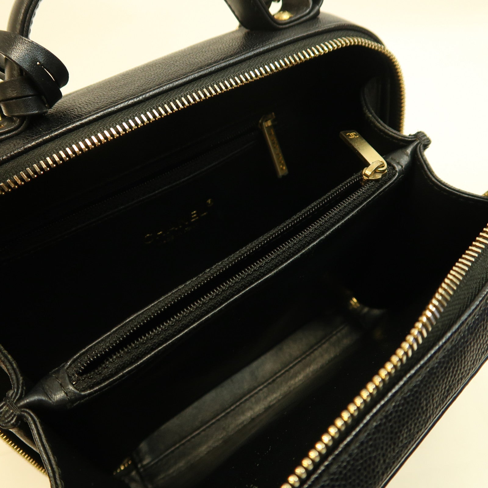 CHANEL 【激減優惠】菱格Caviar皮革Vanity Case金扣手挽肩背兩用袋黑色