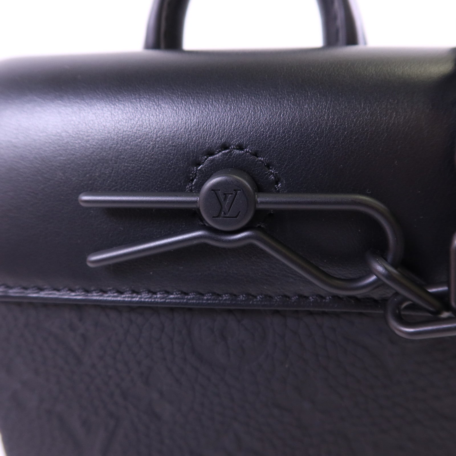 LOUIS VUITTON Monogram Taurillon Nano Steamer肩背袋