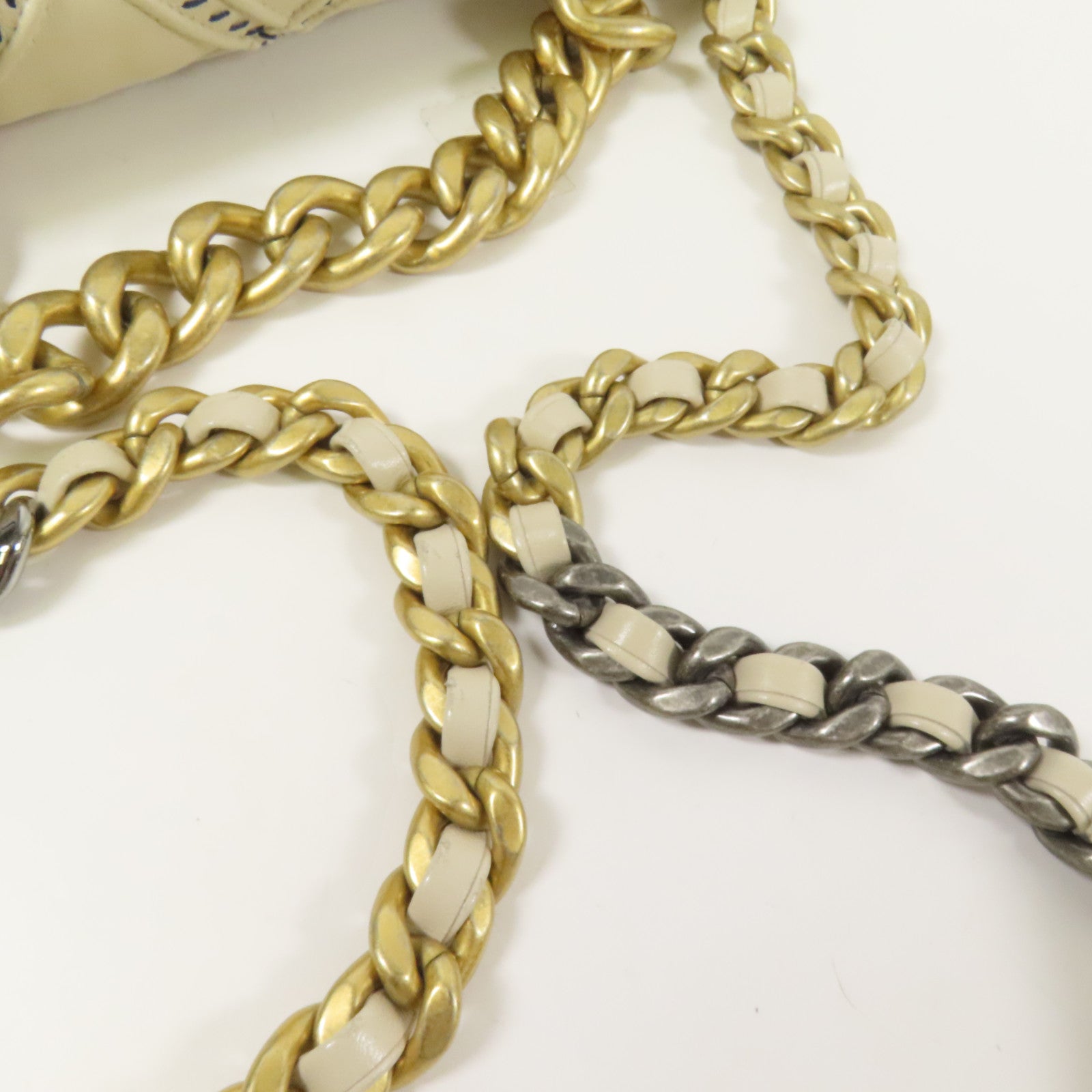 CHANEL 羊皮皮革19 Medium鏈帶手挽肩背兩用袋