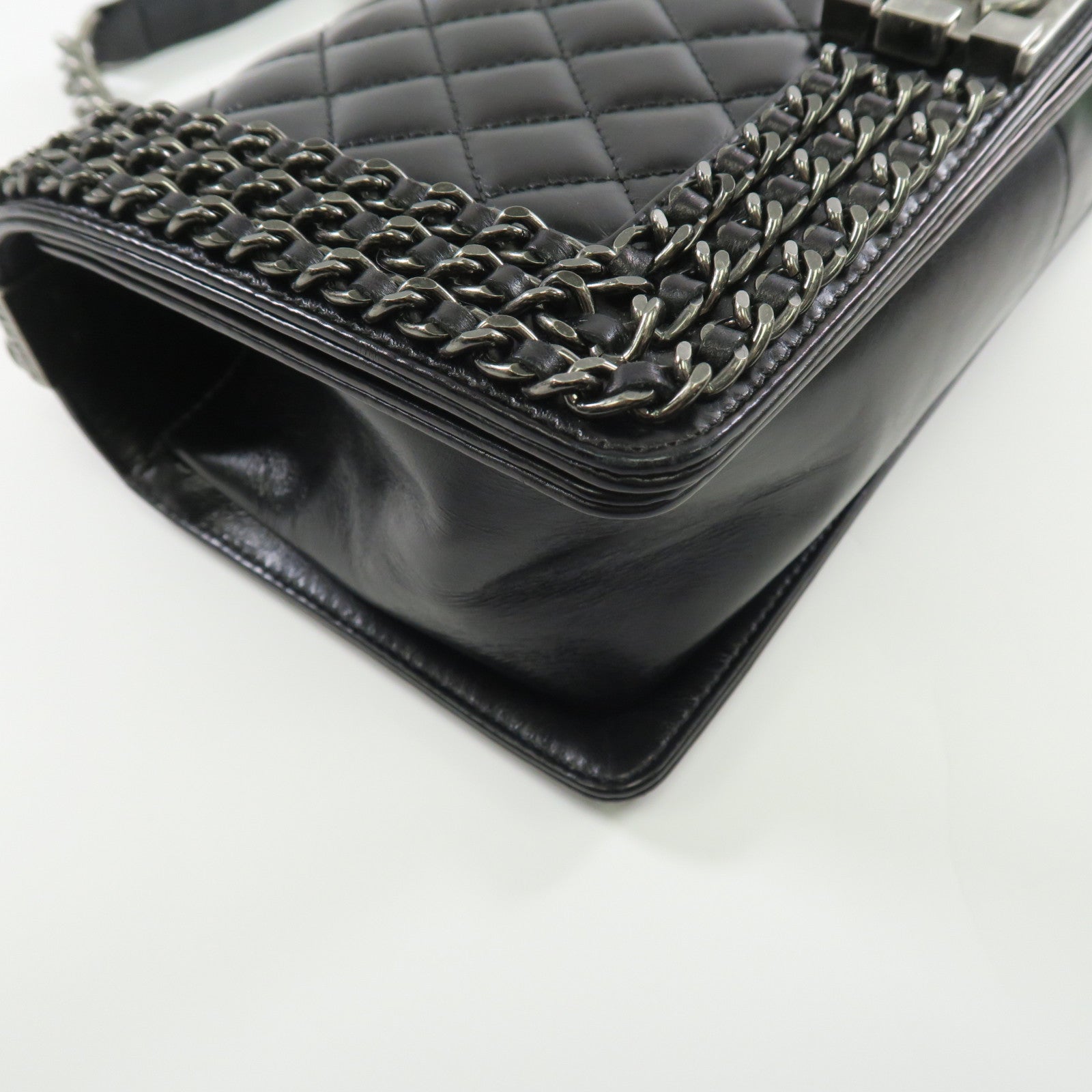 CHANEL 羊皮皮革Boy 25銀扣鏈帶肩背袋黑色