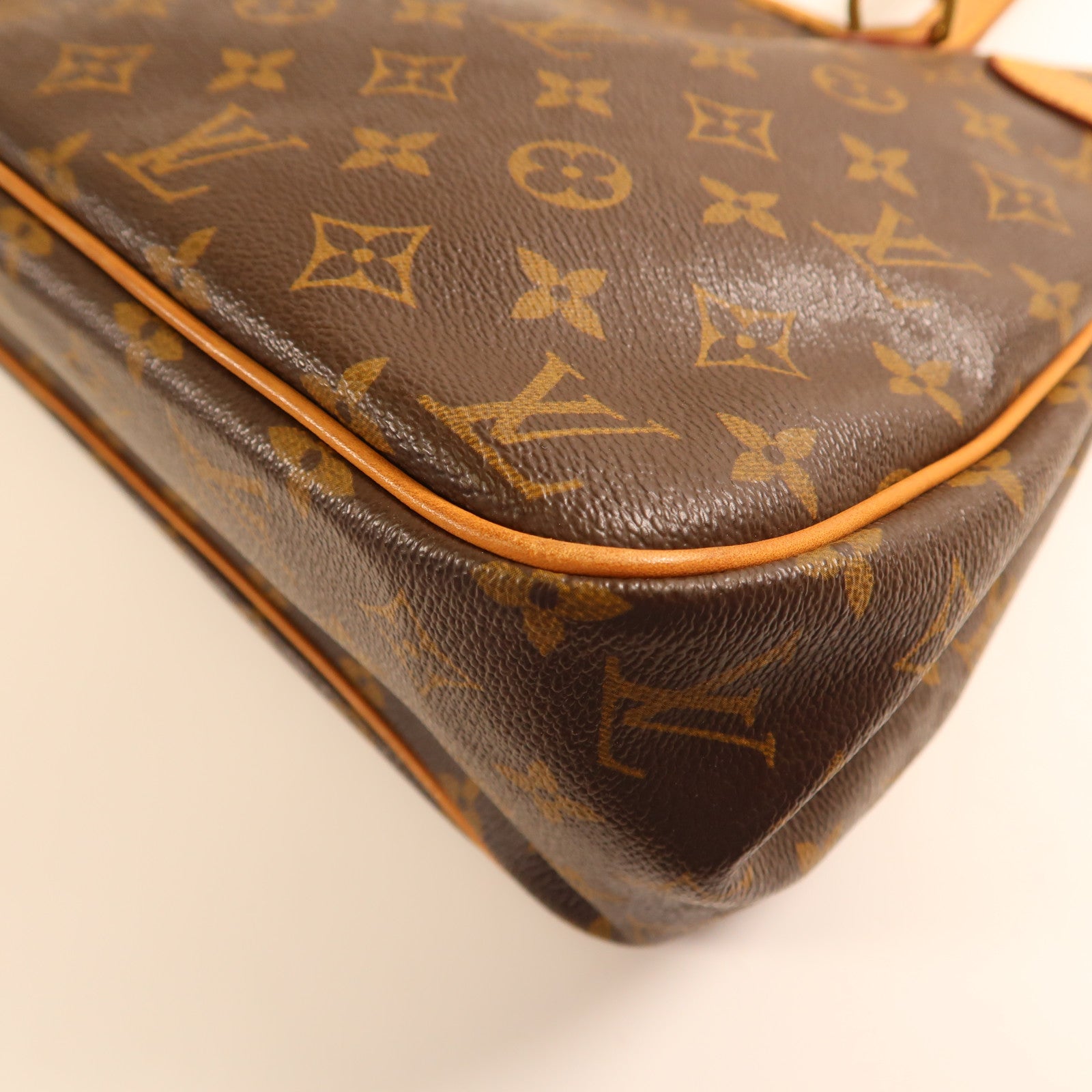 LOUIS VUITTON Monogram Batignolles Horizontal金扣肩背袋棕色