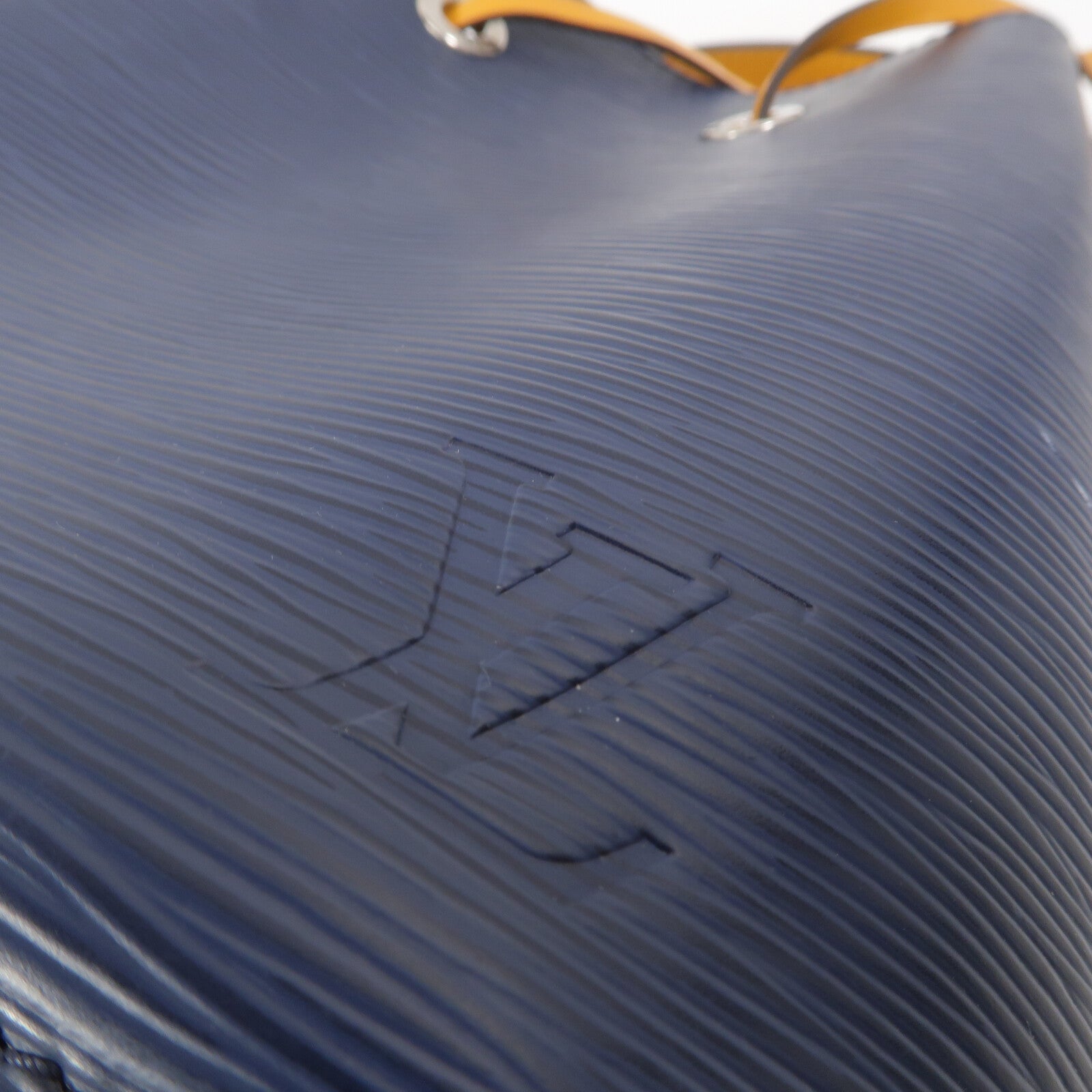 LOUIS VUITTON Epi Neo Noe BB手挽肩背兩用袋