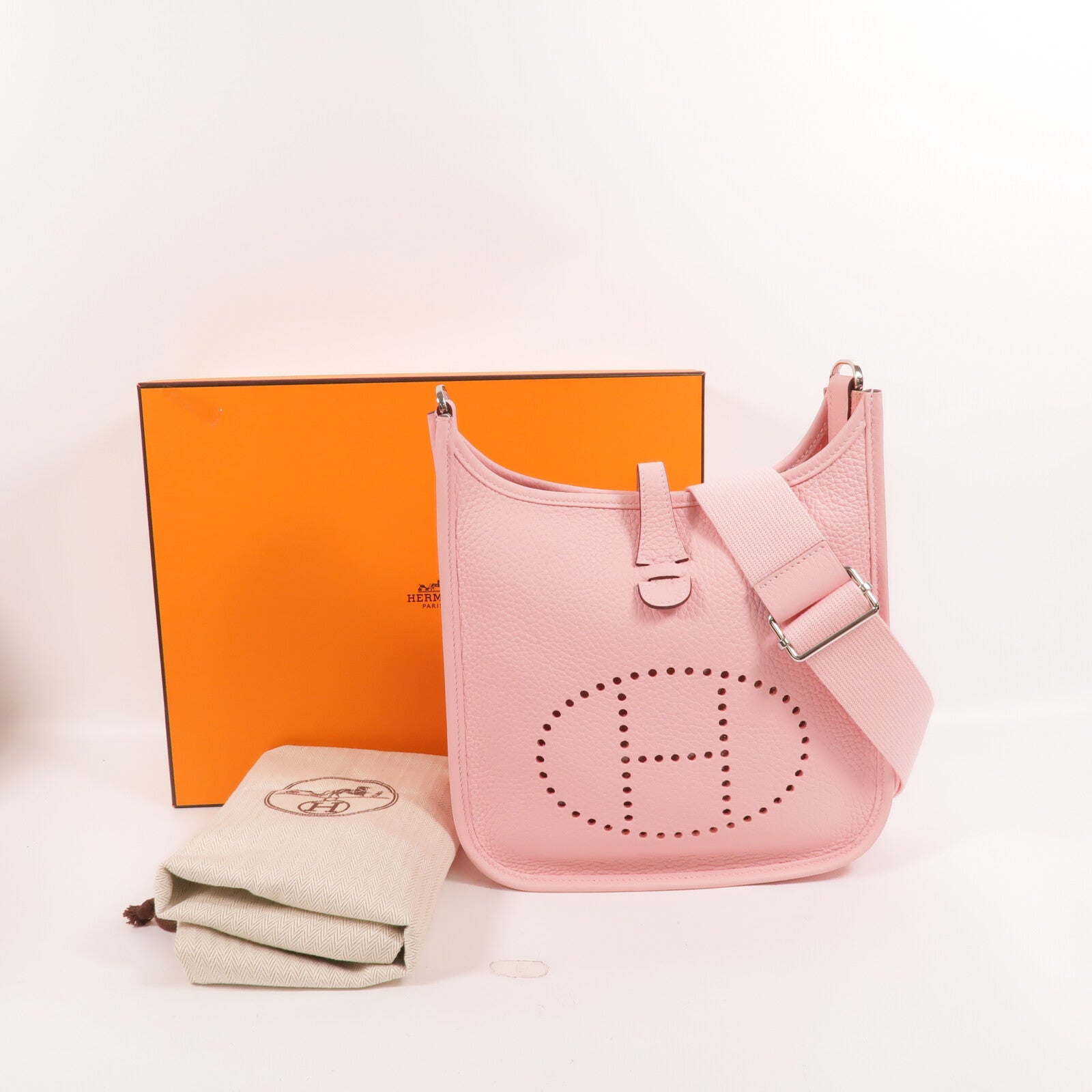 HERMES Clemence皮革Evelyne 23肩背袋Rose Sakura