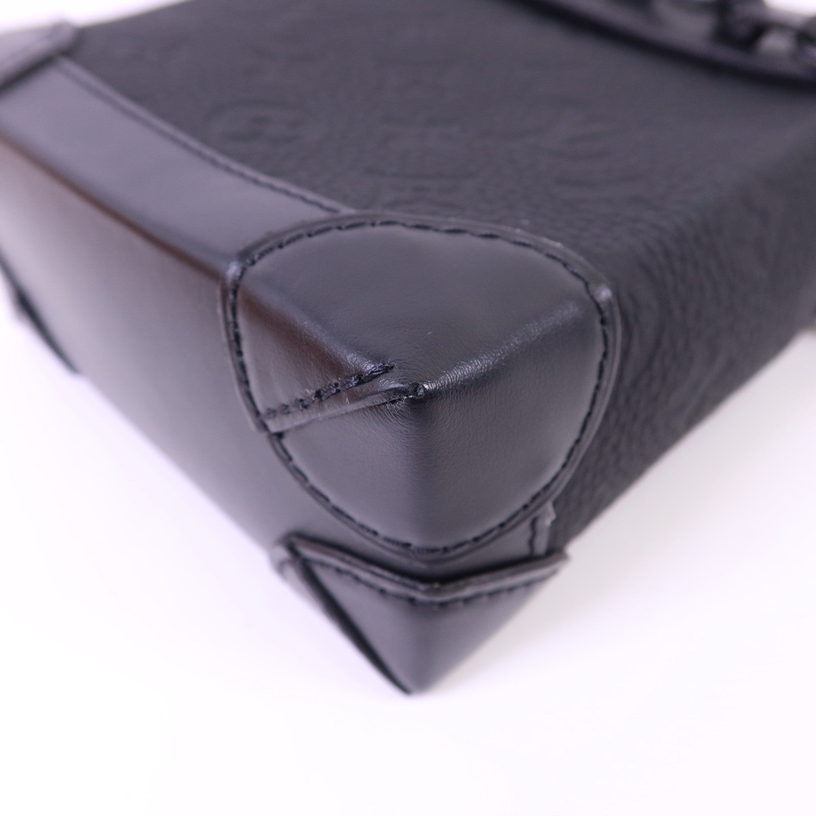 LOUIS VUITTON Monogram Taurillon Nano Steamer肩背袋