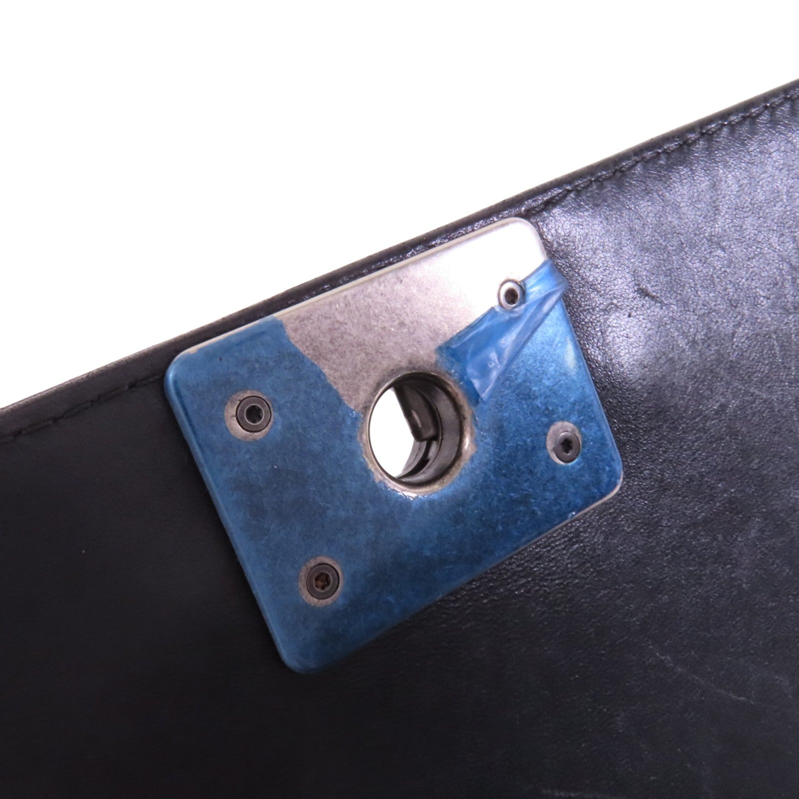 CHANEL 【激減優惠】羊皮皮革Boy Chanel銀扣鏈帶肩背袋